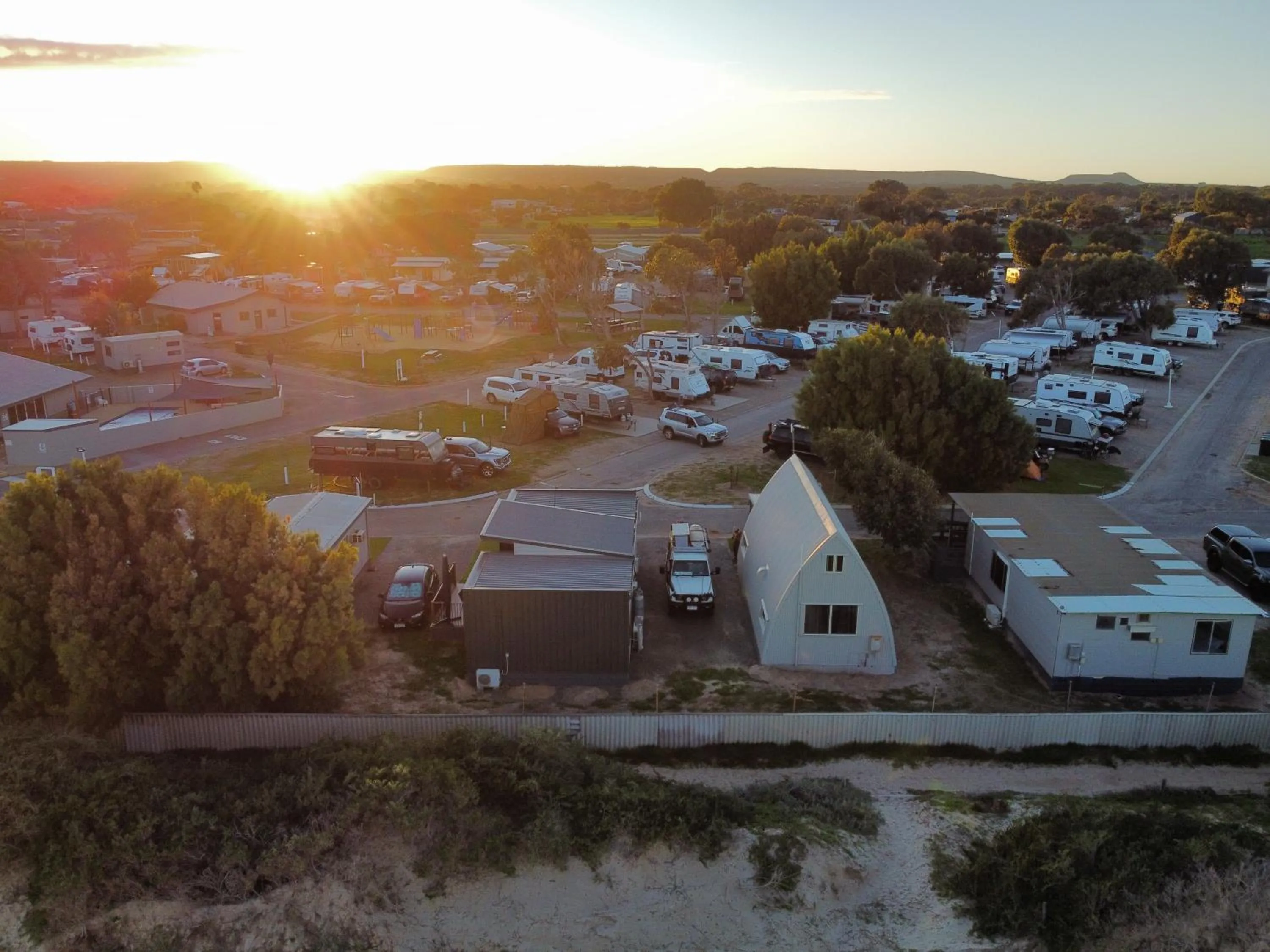 Property building in Sunset Beach Holiday Park