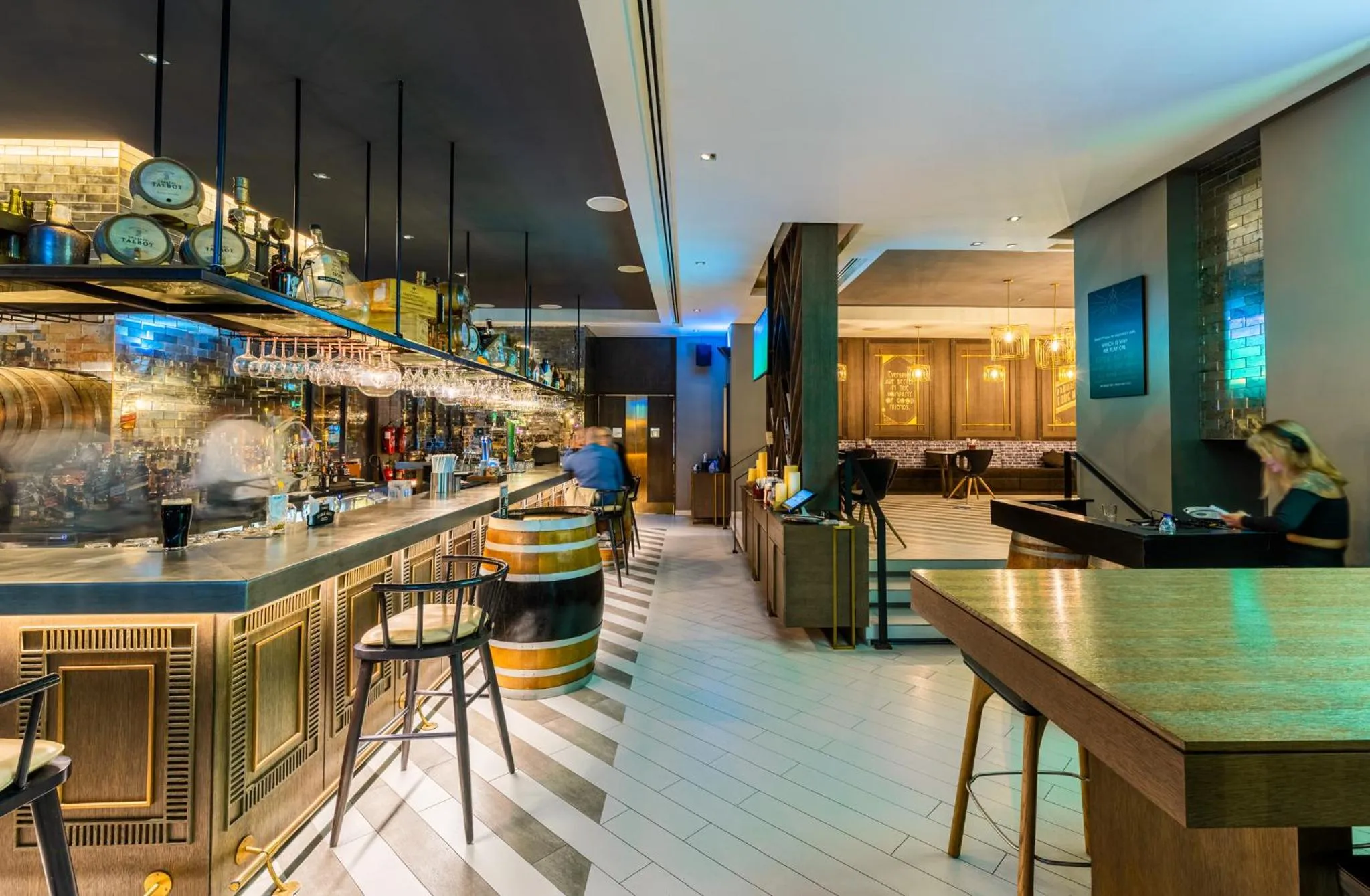 Restaurant/places to eat in Al Bandar Rotana – Dubai Creek