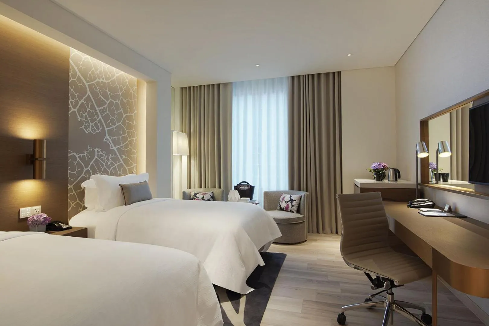 Bedroom, Bed in Al Bandar Rotana – Dubai Creek