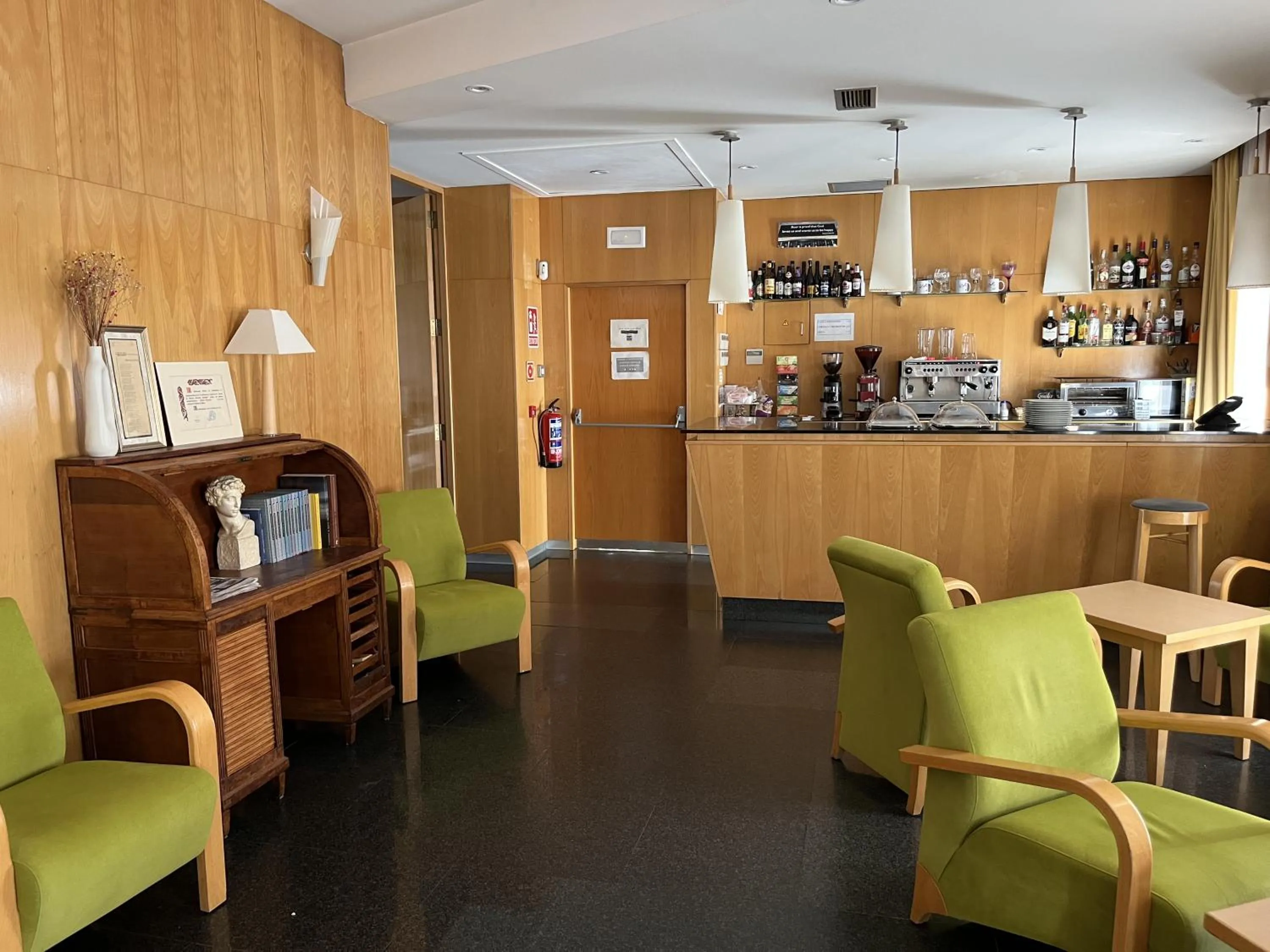 Coffee/tea facilities in Hotel España