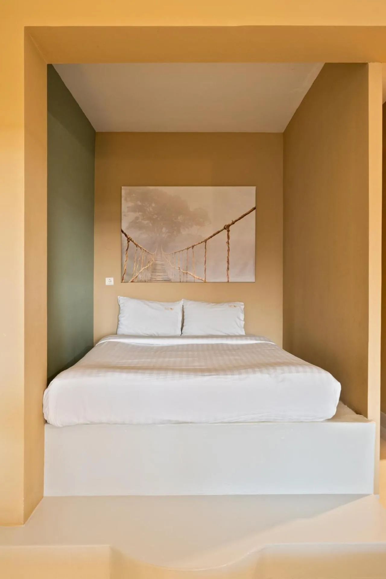 Bed in Kelyfos Hotel