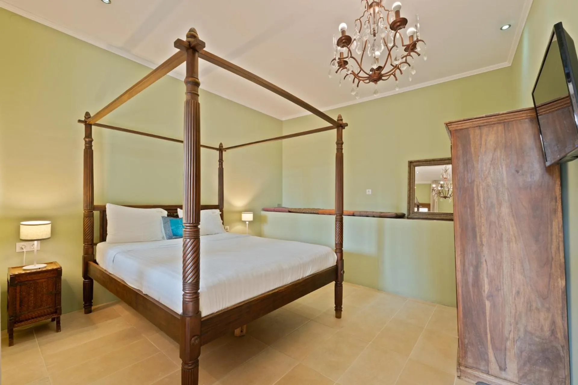 Bed in Kelyfos Hotel