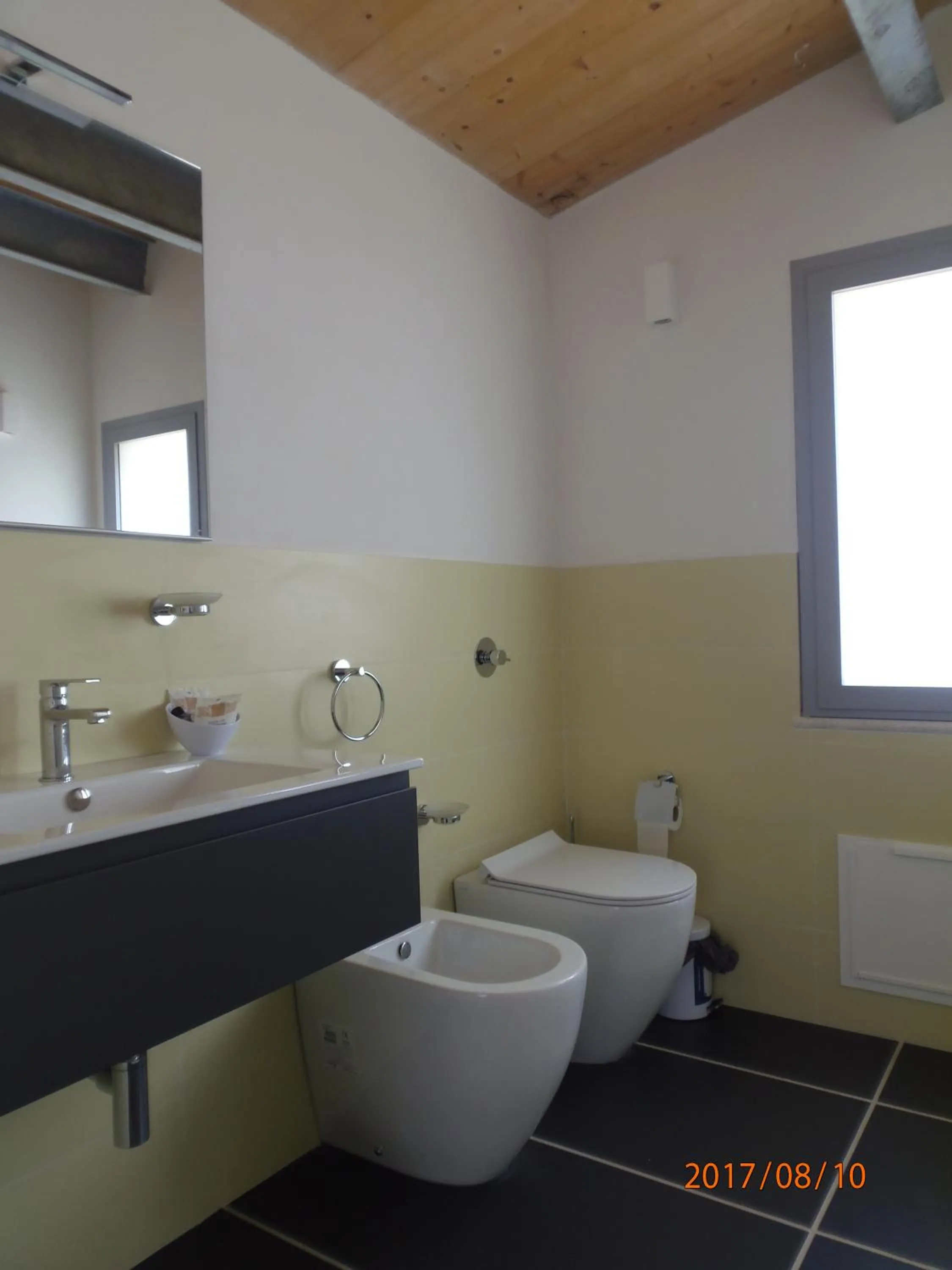 Shower in B&B Brezza Delle Egadi