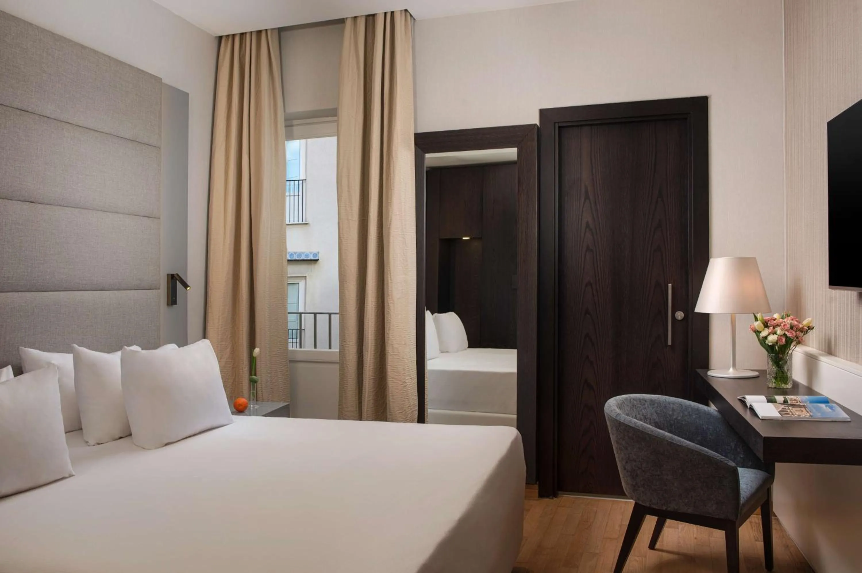 Bedroom, Bed in NH Collection Palermo Palazzo Sitano