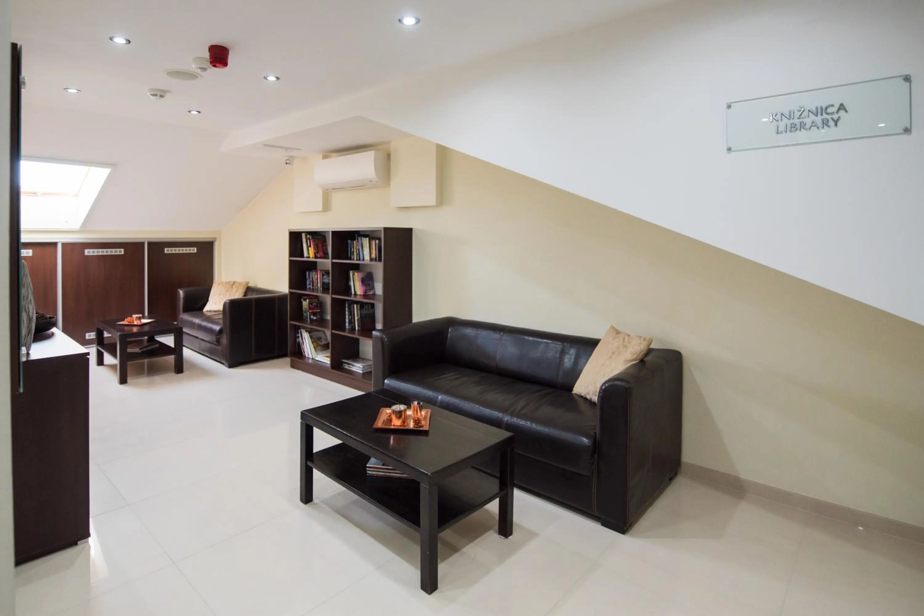 Library in Hotel Galanta