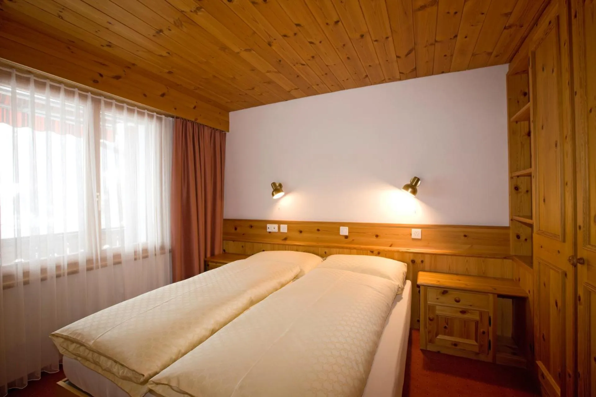 Bed in Hotel Laaxerhof