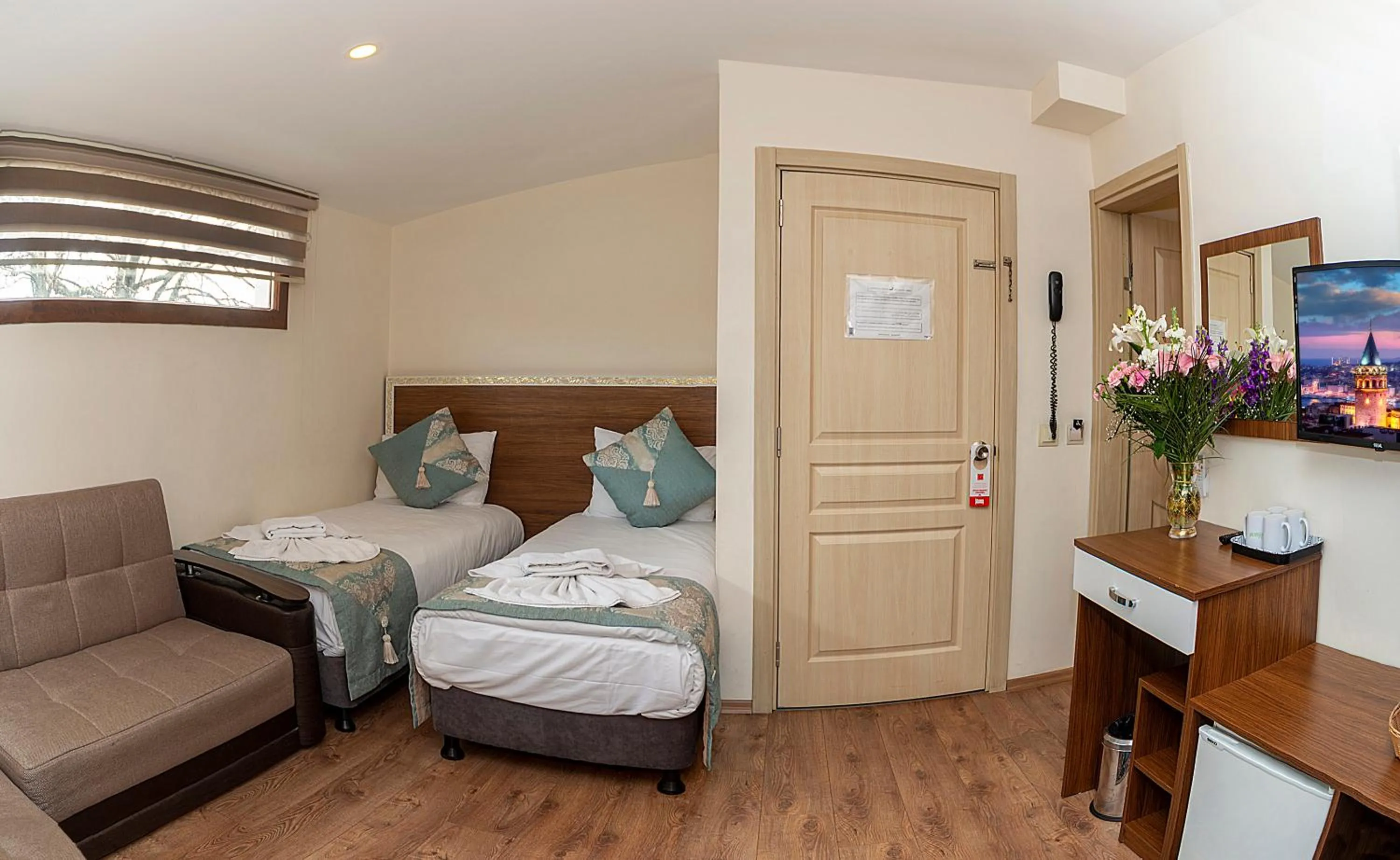 Living room, Bed in Sultan House