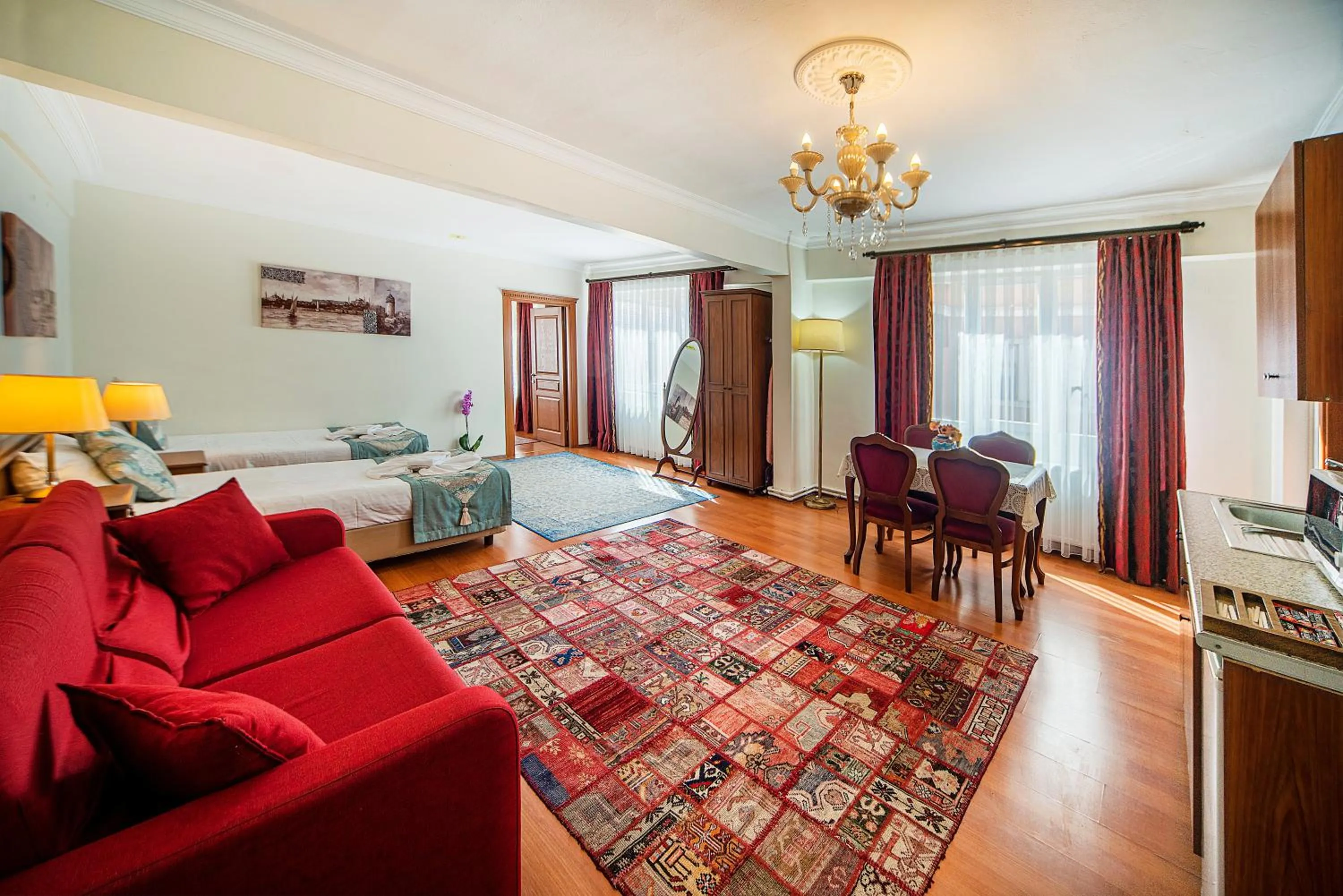 TV and multimedia in Sultan House