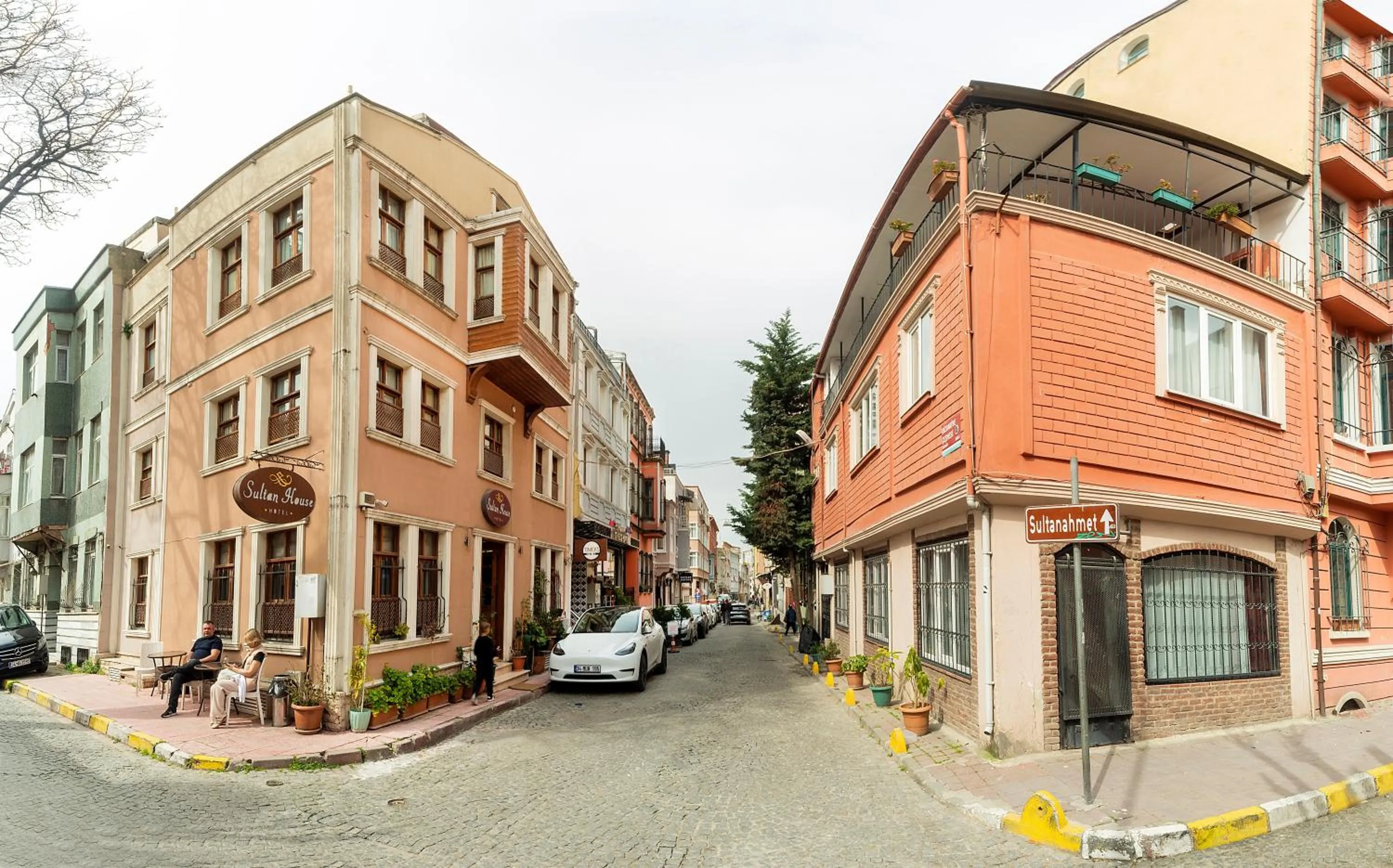 Street view in Sultan House