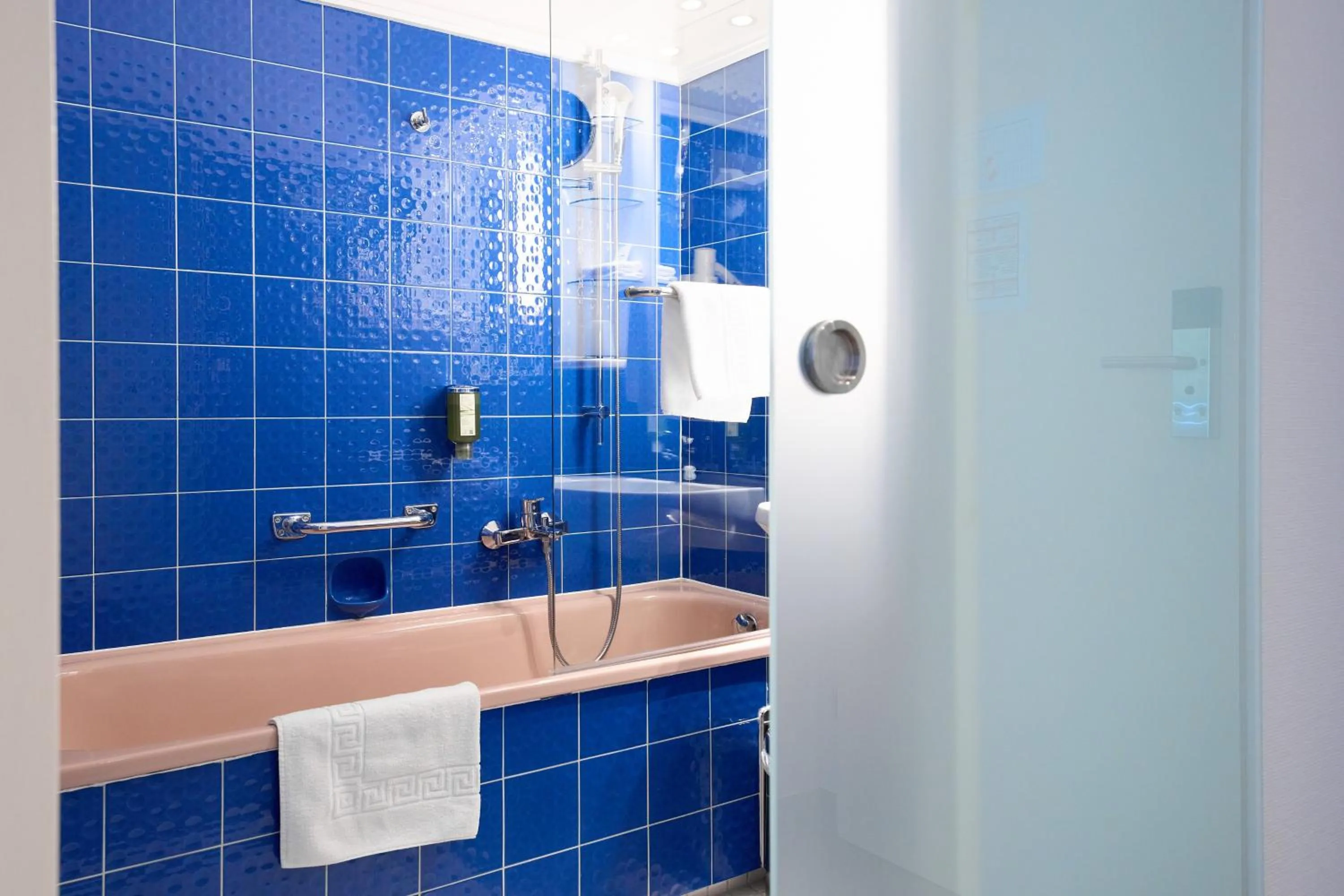 Bathroom in Hotel Alpina