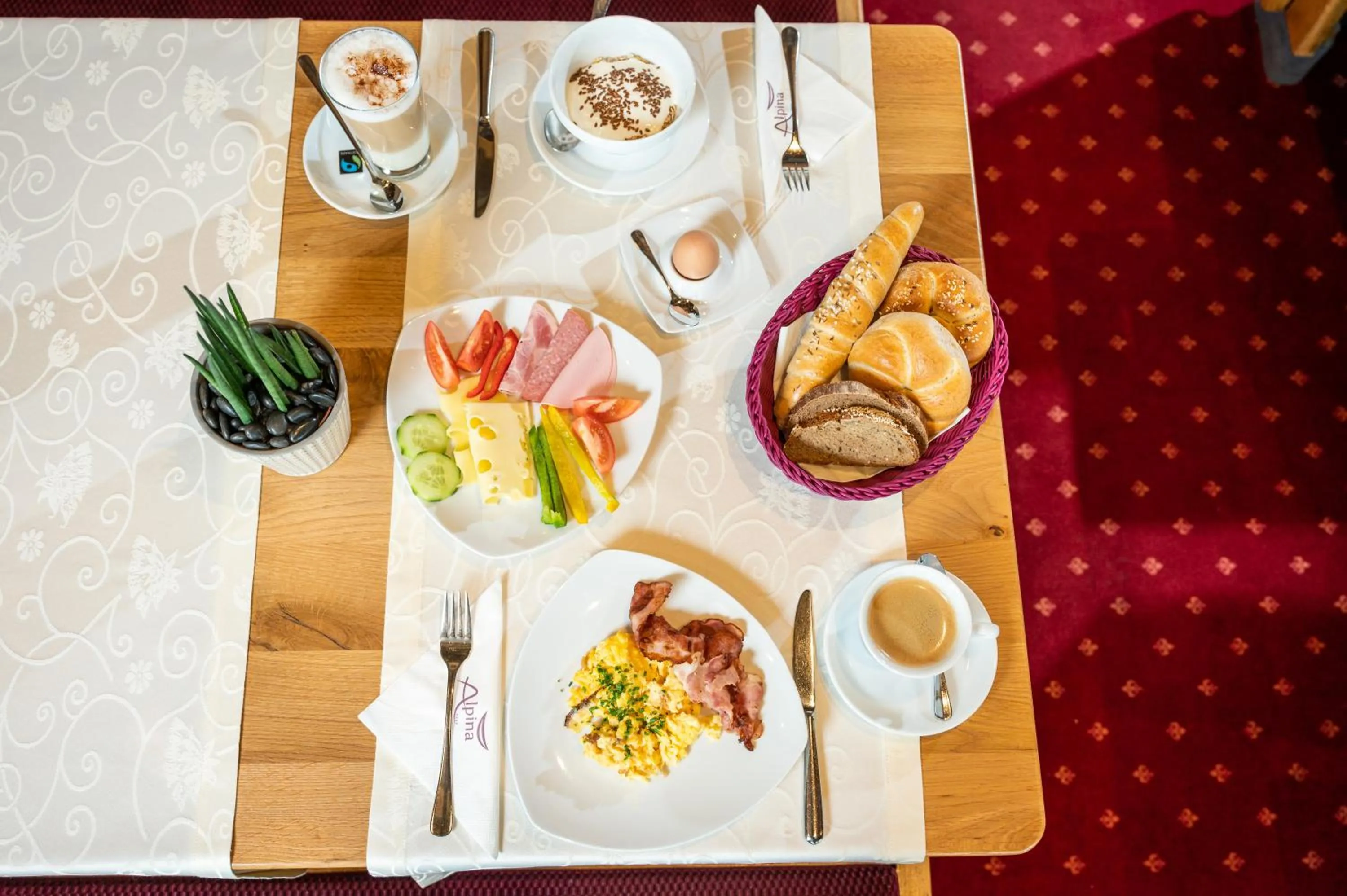 Breakfast in Hotel Alpina