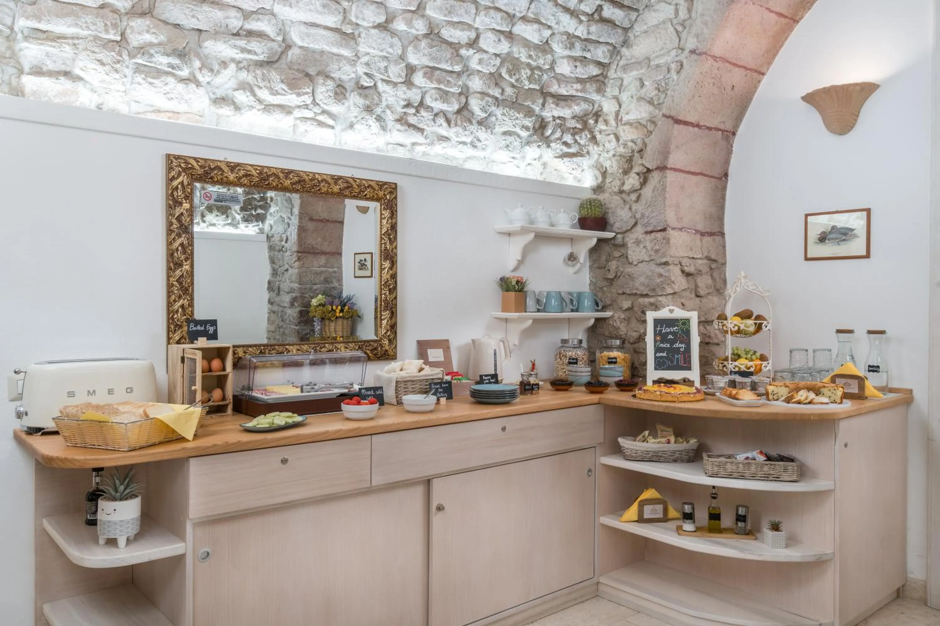 Breakfast in Bosa Queen House