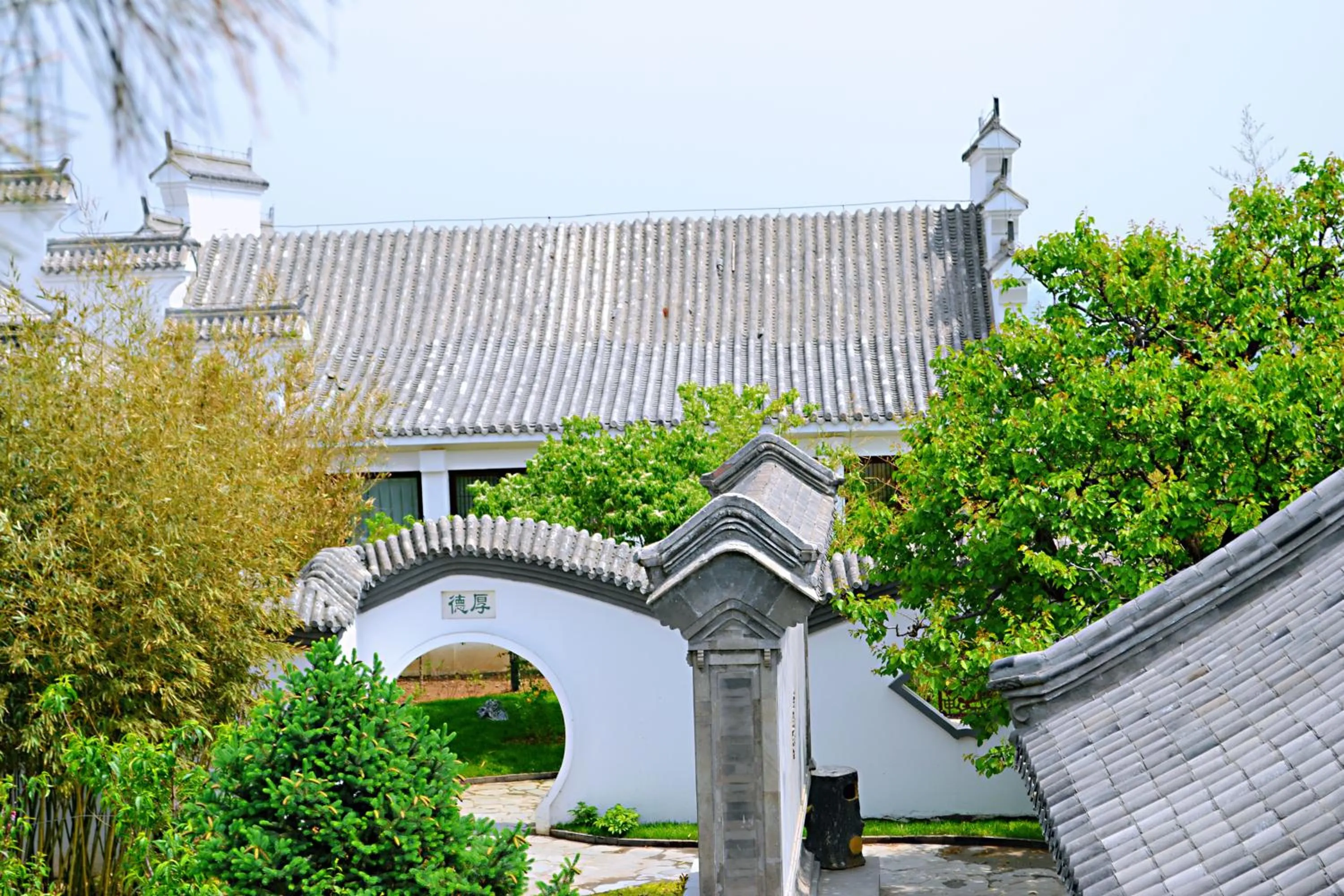 Property building in Guan Sam Hotel