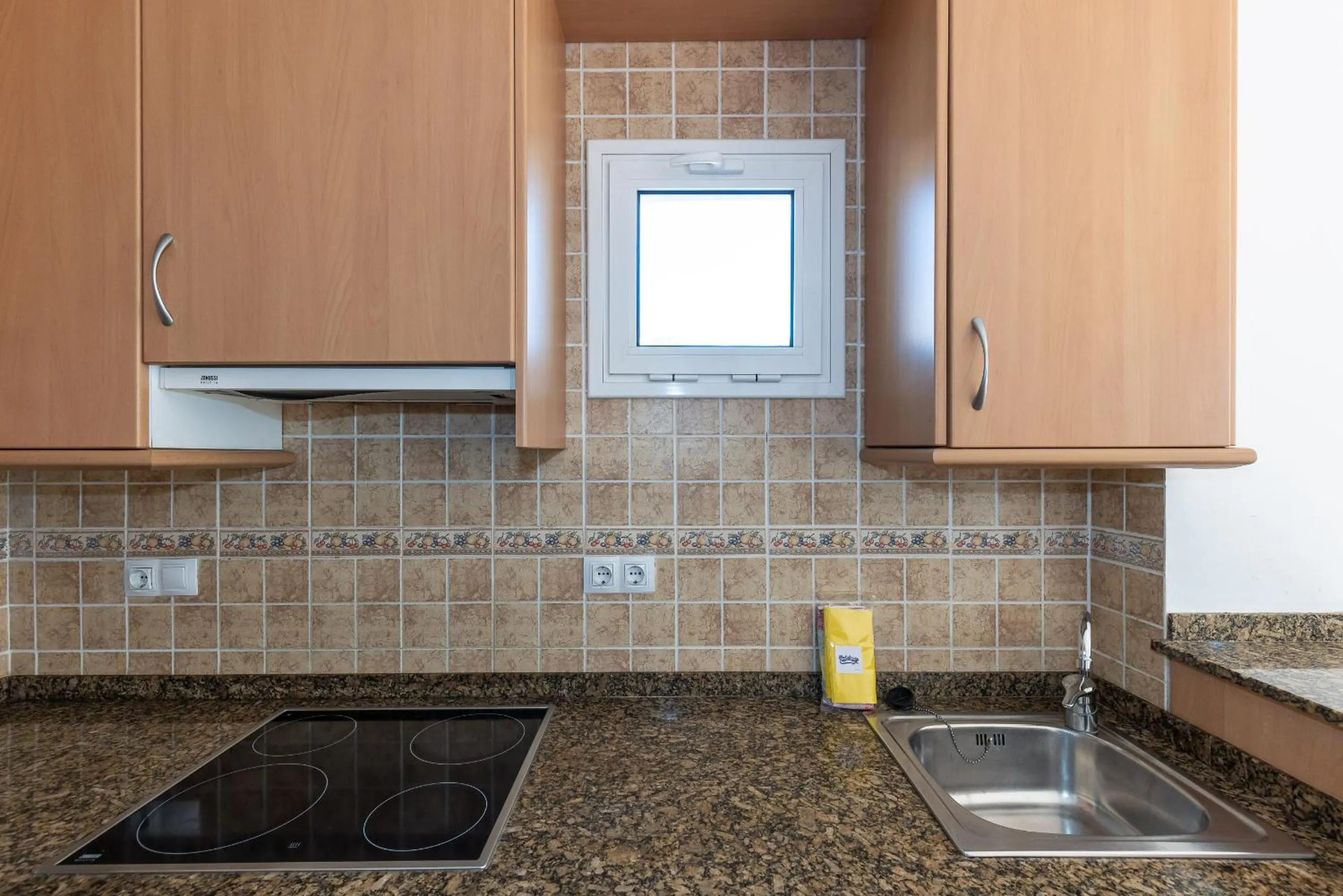 Kitchen or kitchenette in Rentalmar Brisas