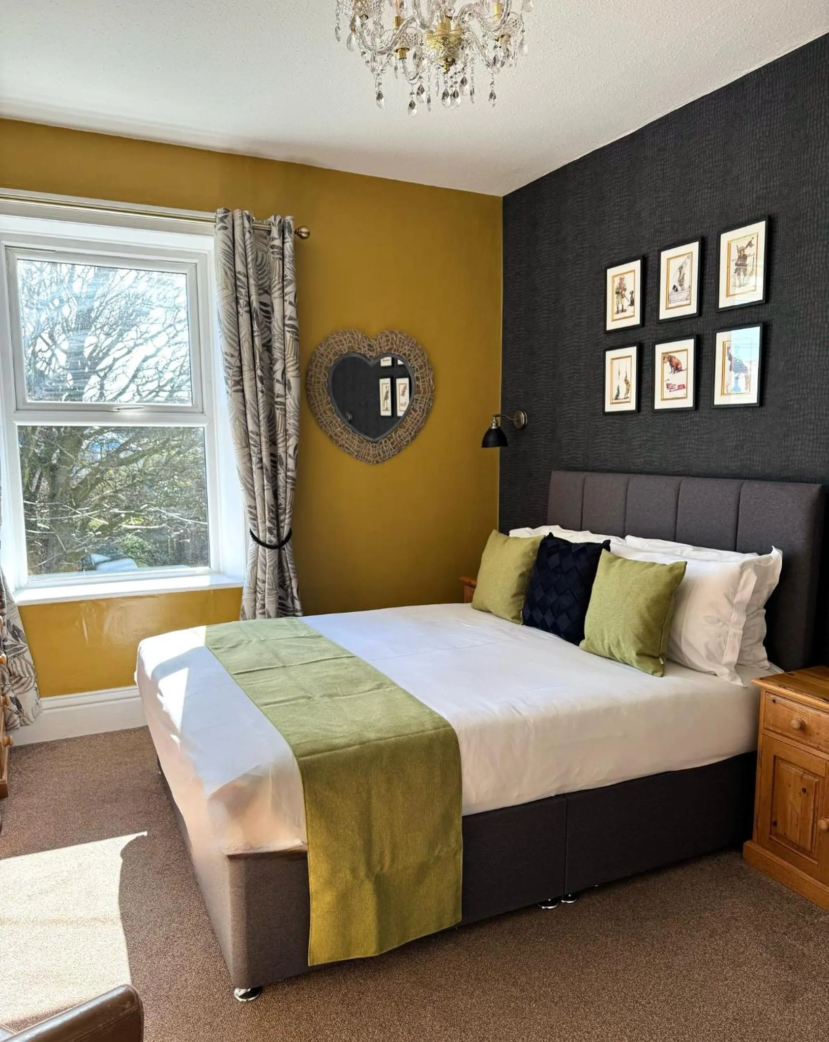 Bed in The White House Inn - Whitby