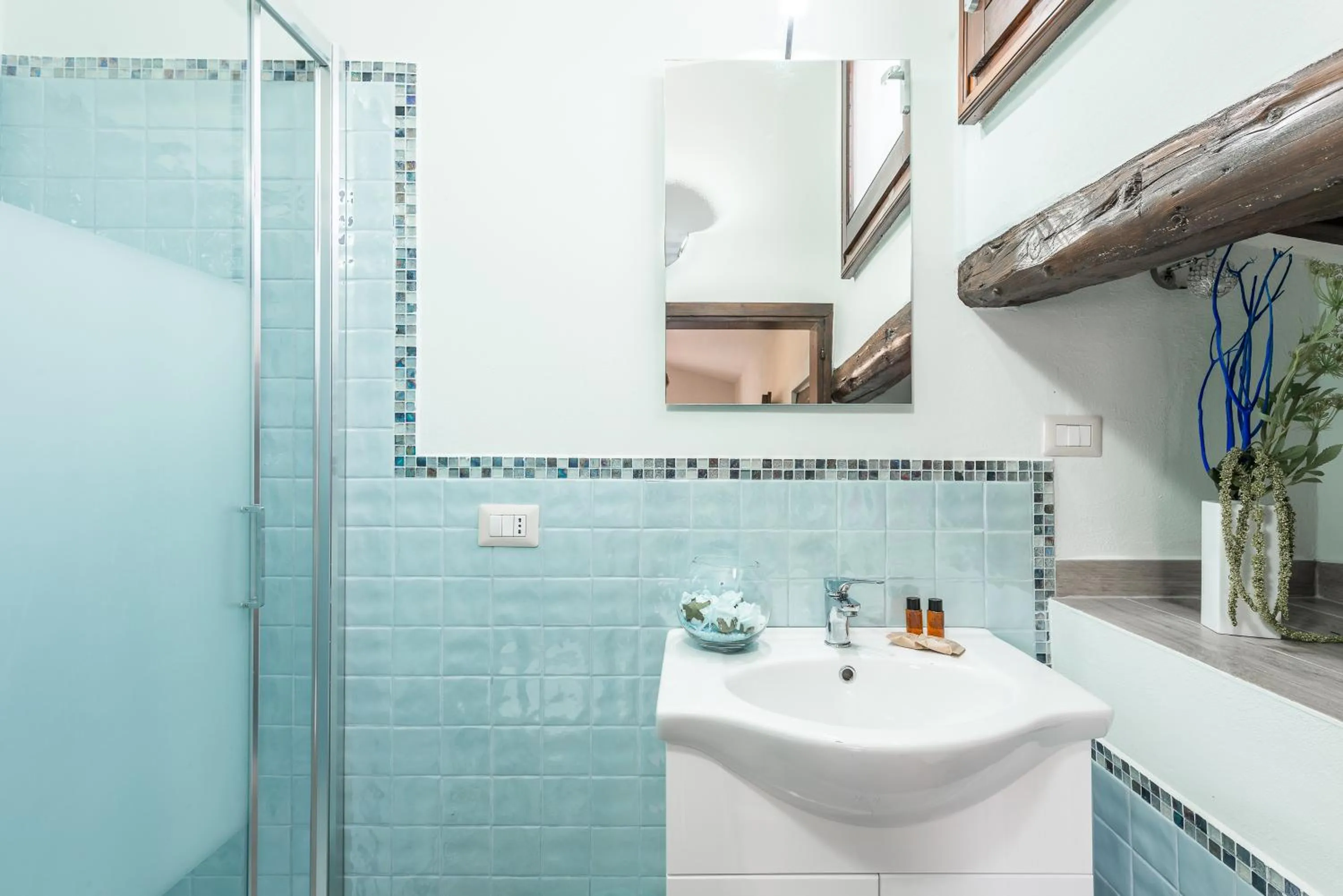 Bathroom in Dreamy Guelfa by Mmega