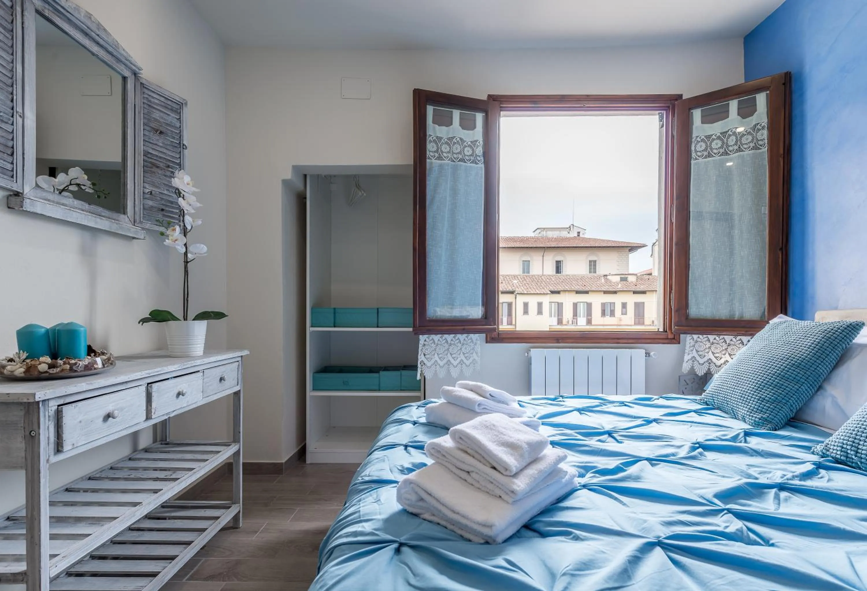 Bedroom, Bed in Dreamy Guelfa by Mmega