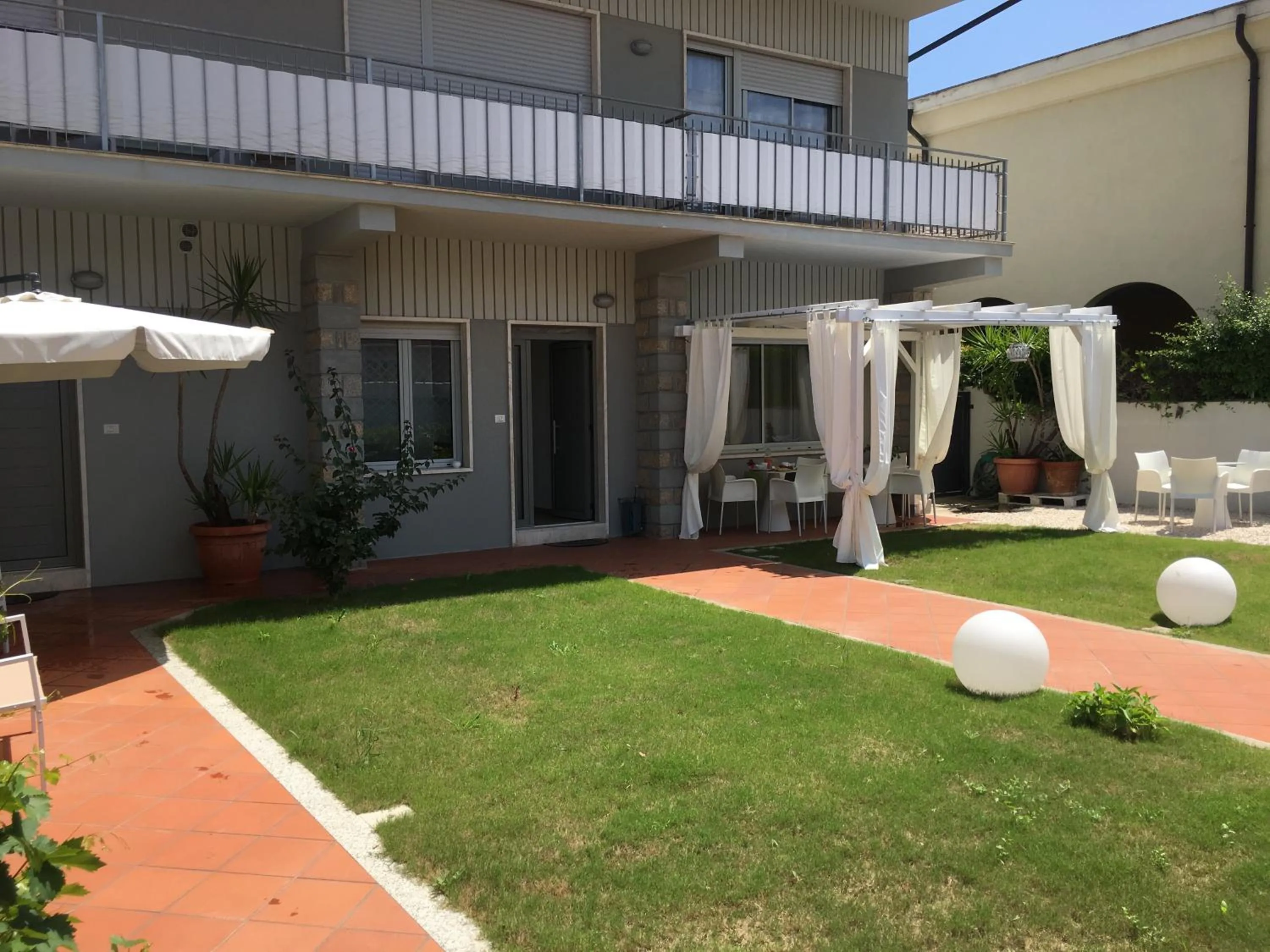 Property building in City Garden Guest House