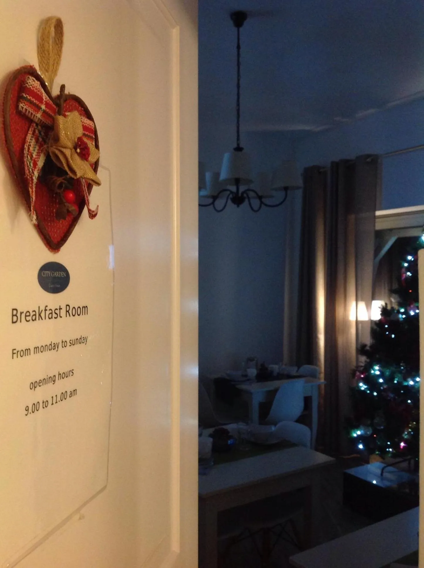 Bed in City Garden Guest House