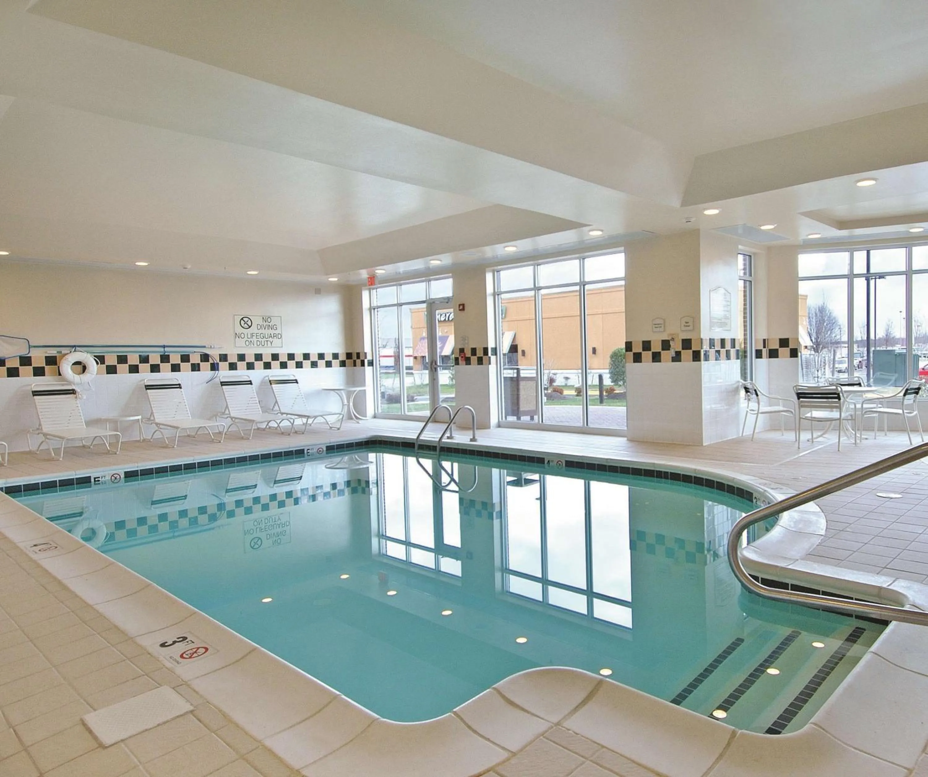 Pool view in Hilton Garden Inn Seattle/Bothell