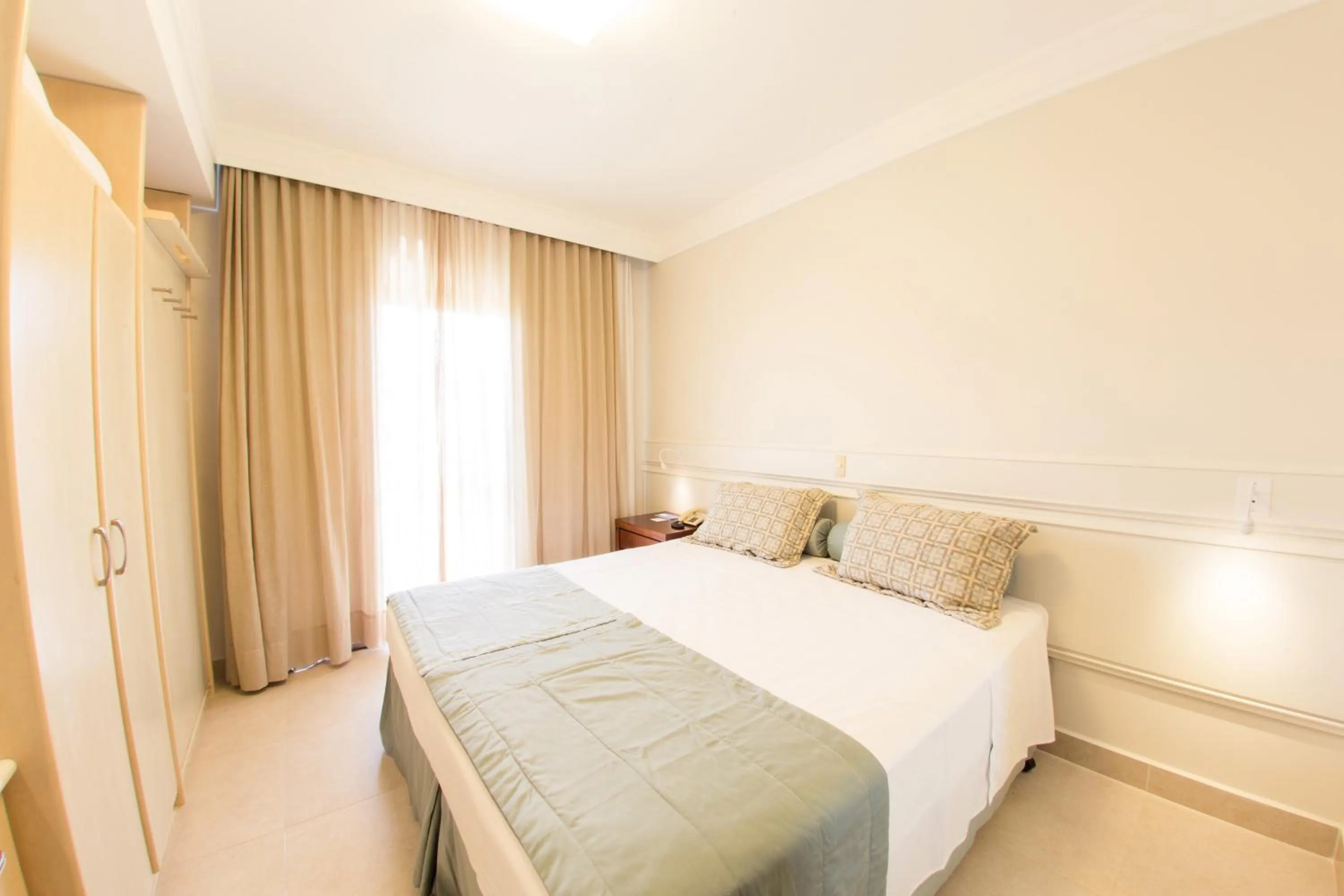 Deluxe Studio - single occupancy in Hotel Jurerê Beach Village - OFICIAL