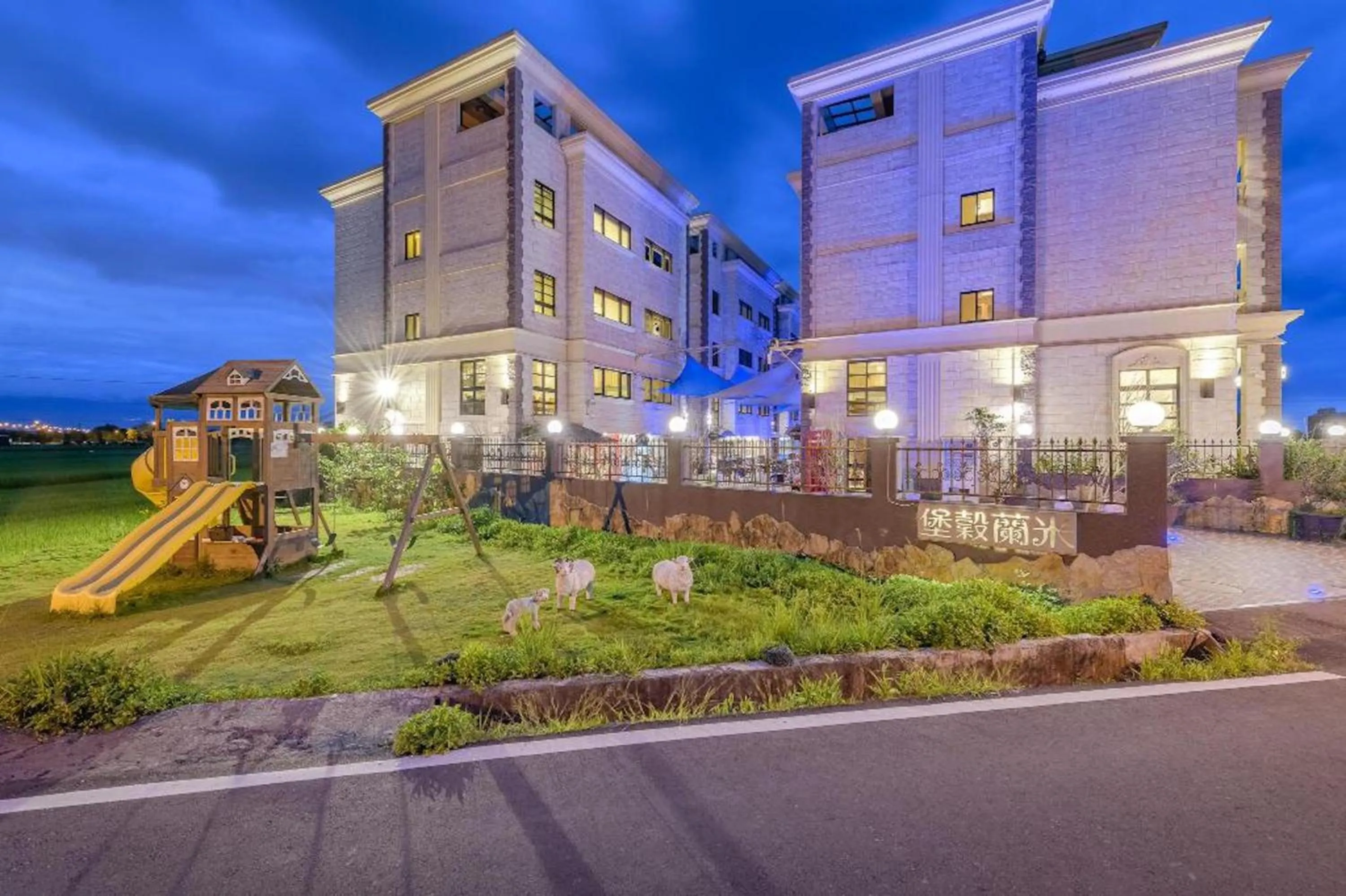 Property building in Milan Yilan