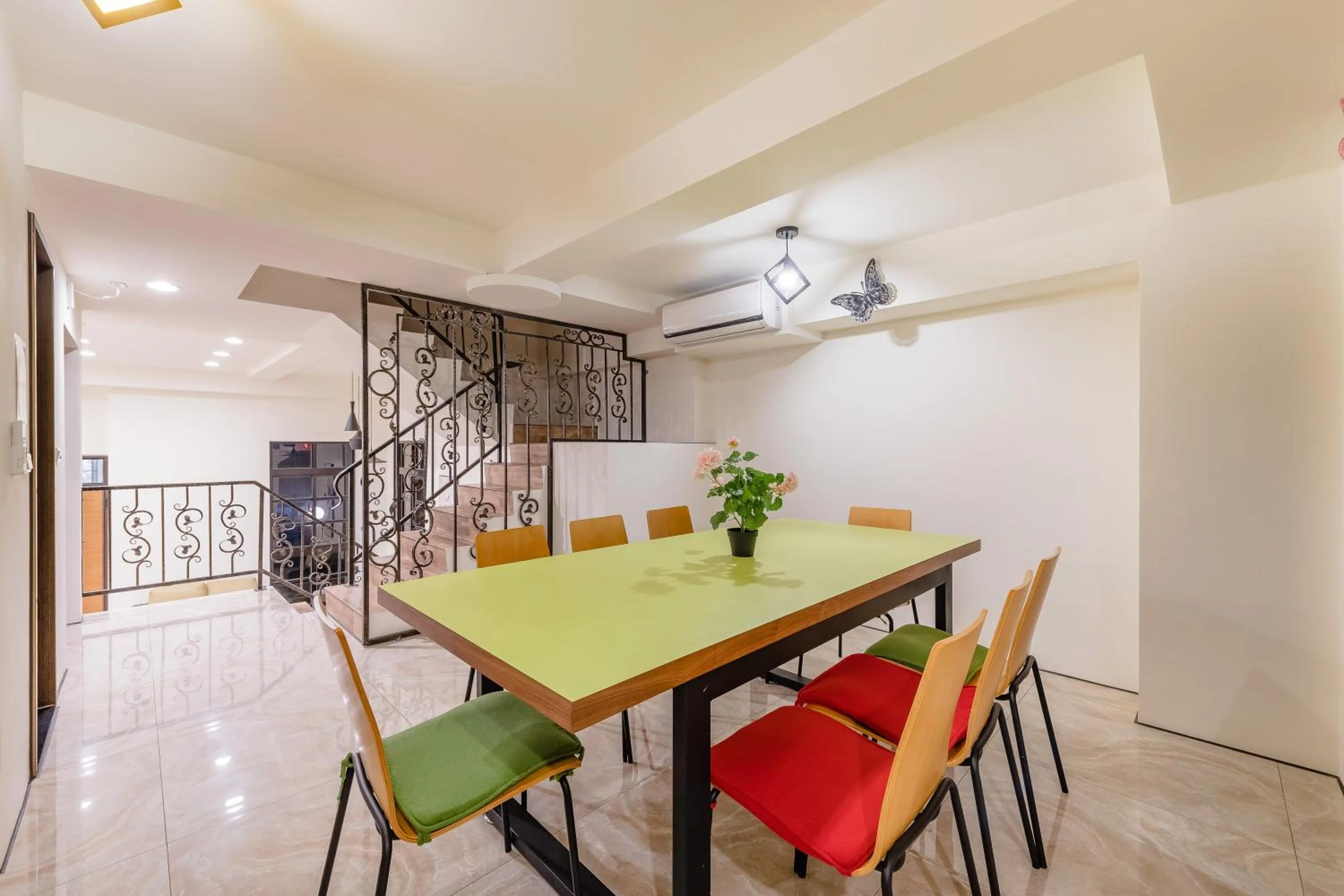 Decorative detail in Milan Yilan