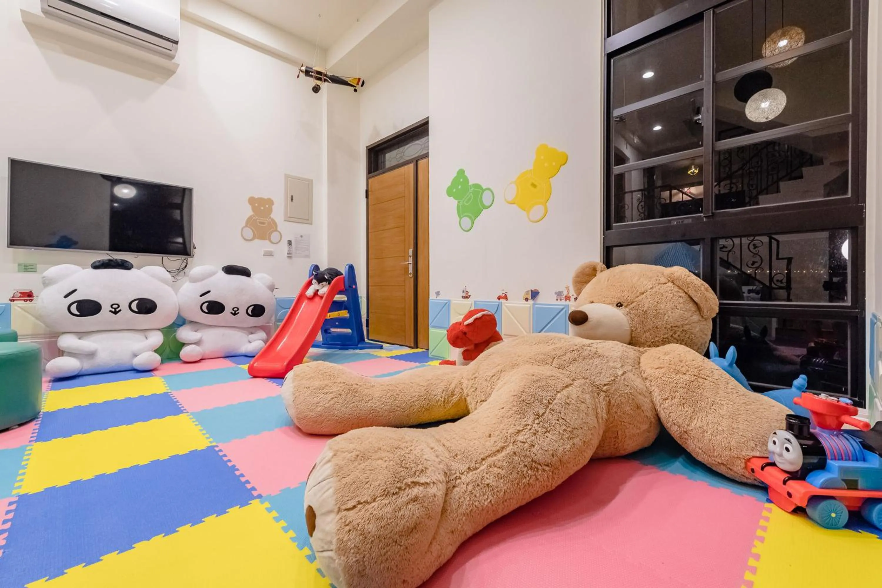 Decorative detail in Milan Yilan