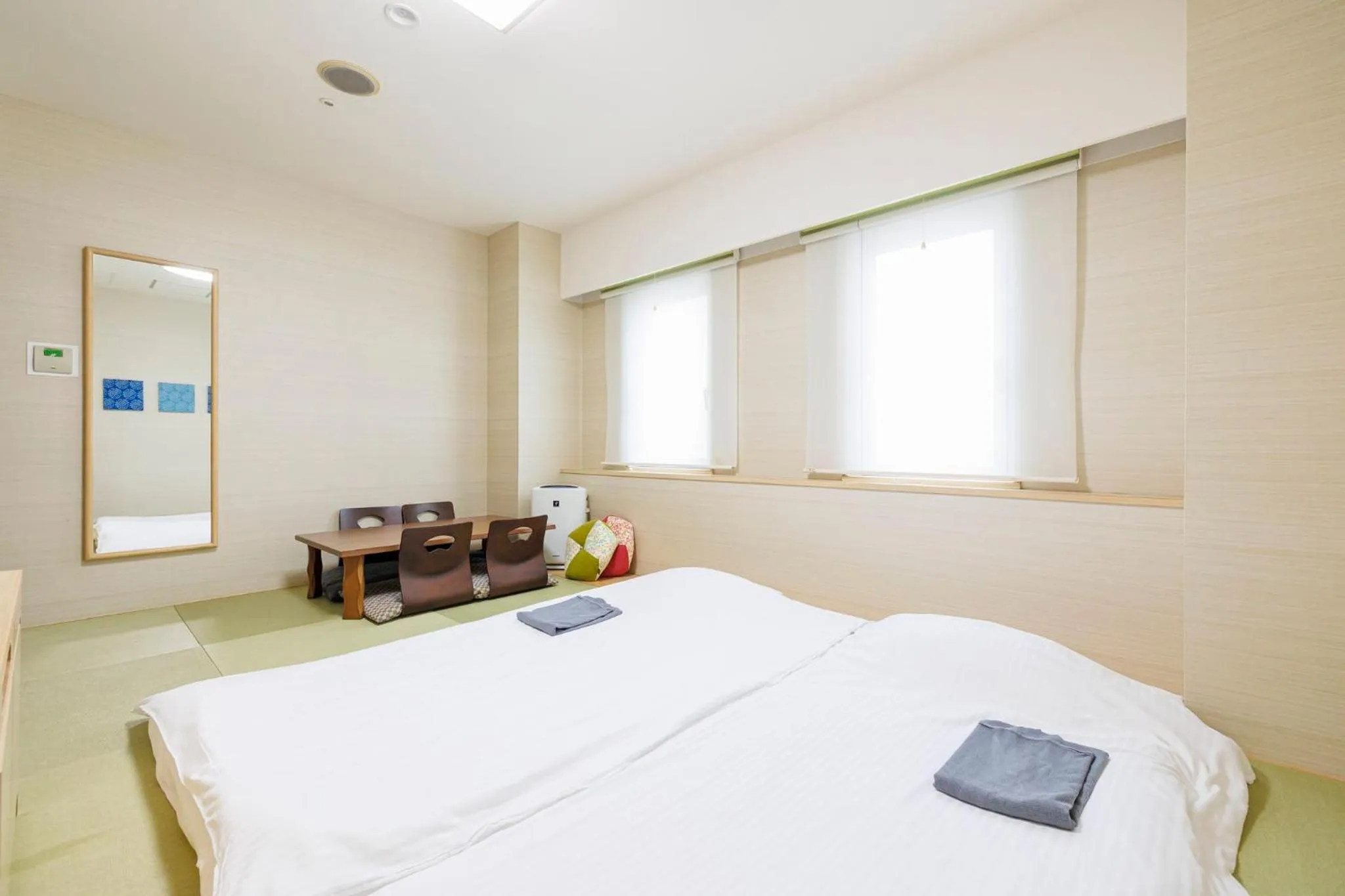 Photo of the whole room, Bed in ANA Holiday Inn Sapporo Susukino by IHG