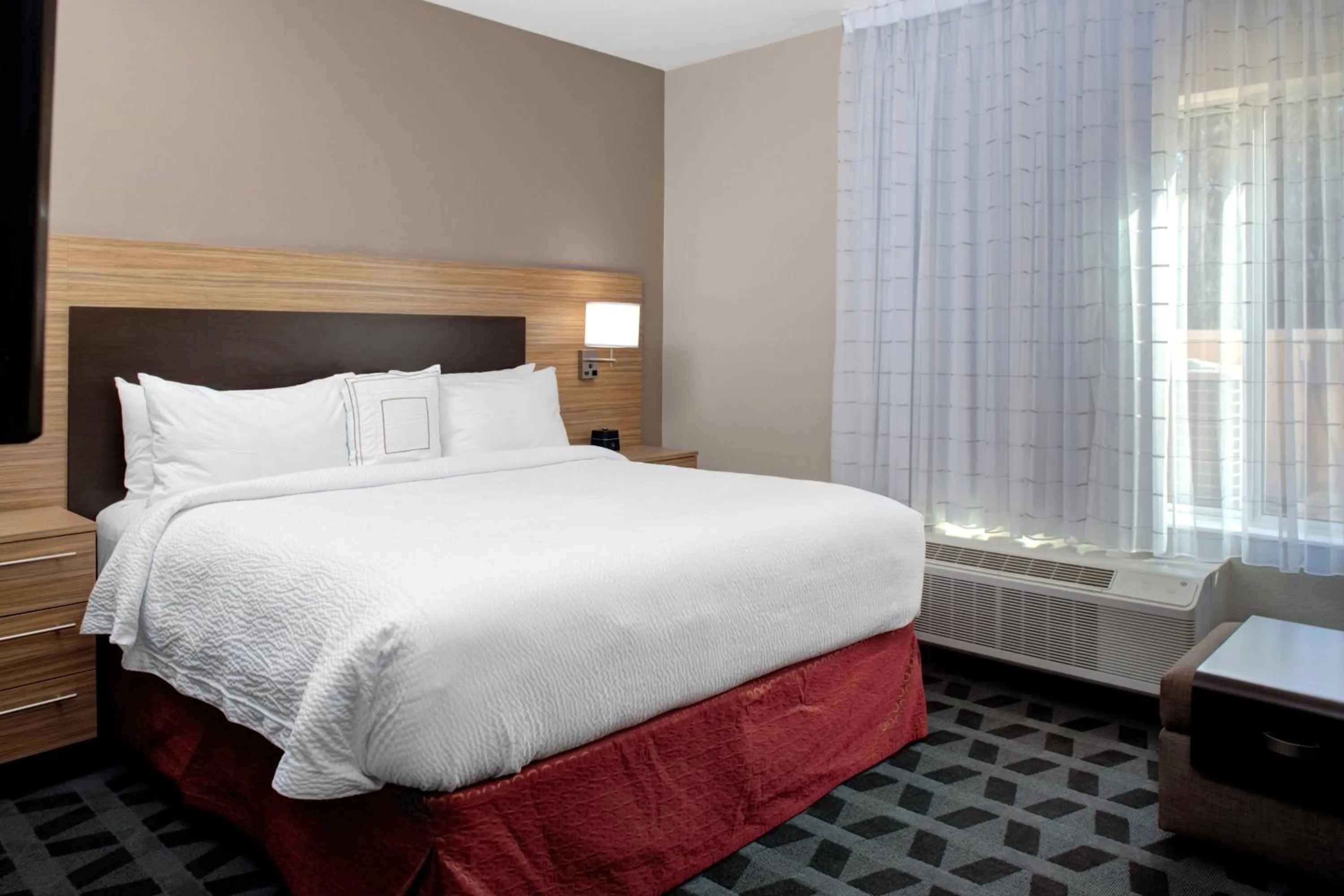 Photo of the whole room, Bed in TownePlace Suites by Marriott Albany