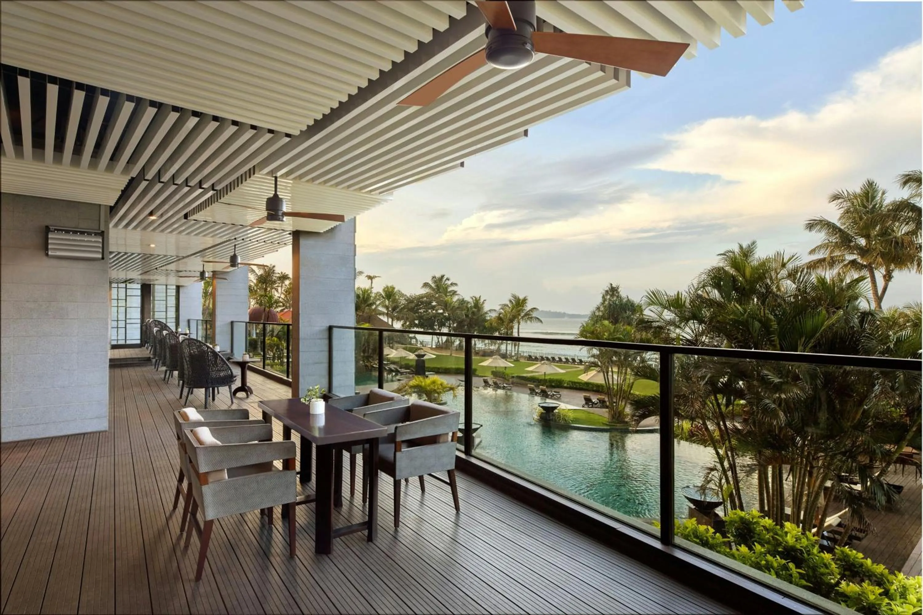 Lounge or bar in Weligama Bay Marriott Resort & Spa