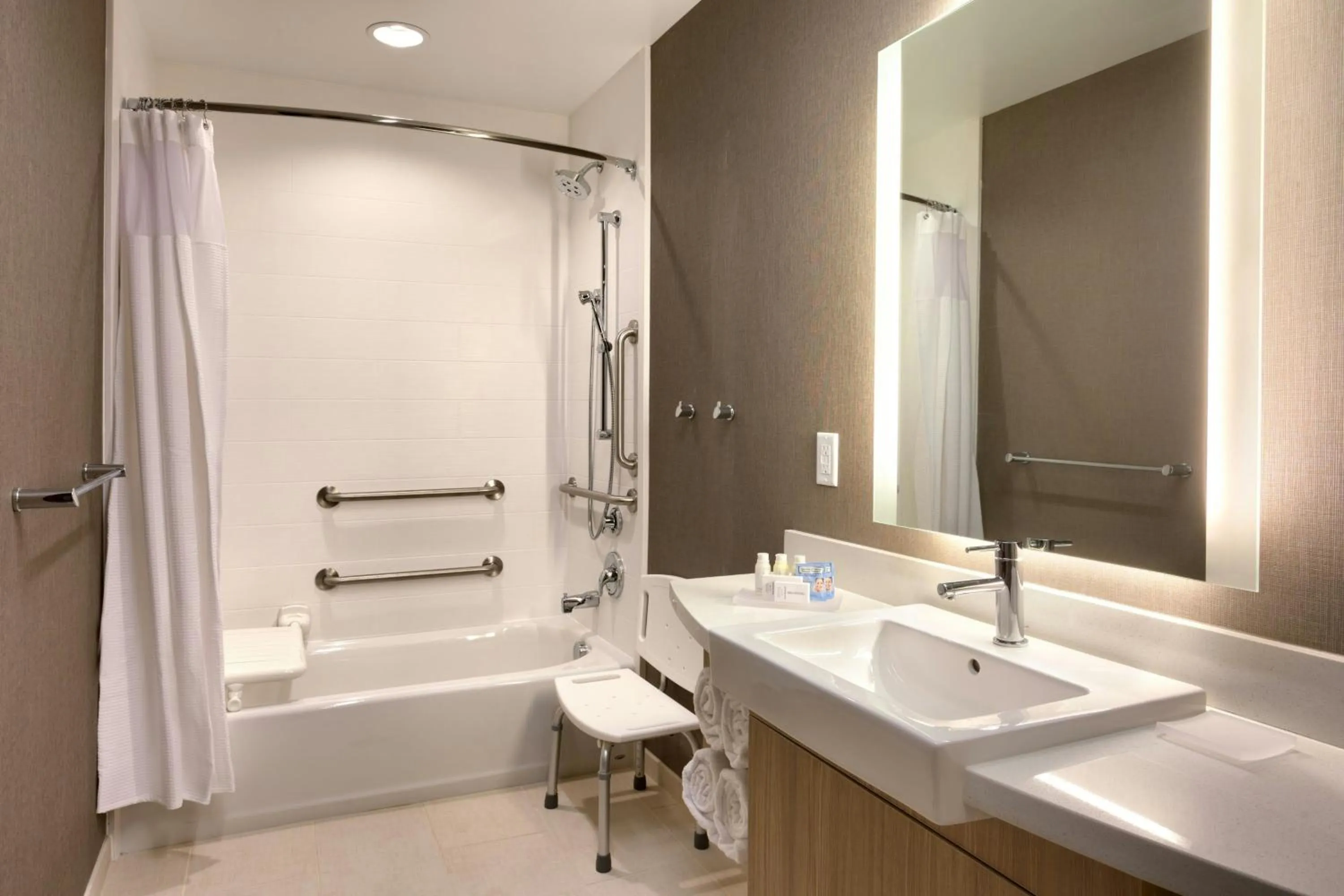 Photo of the whole room in SpringHill Suites by Marriott Moab