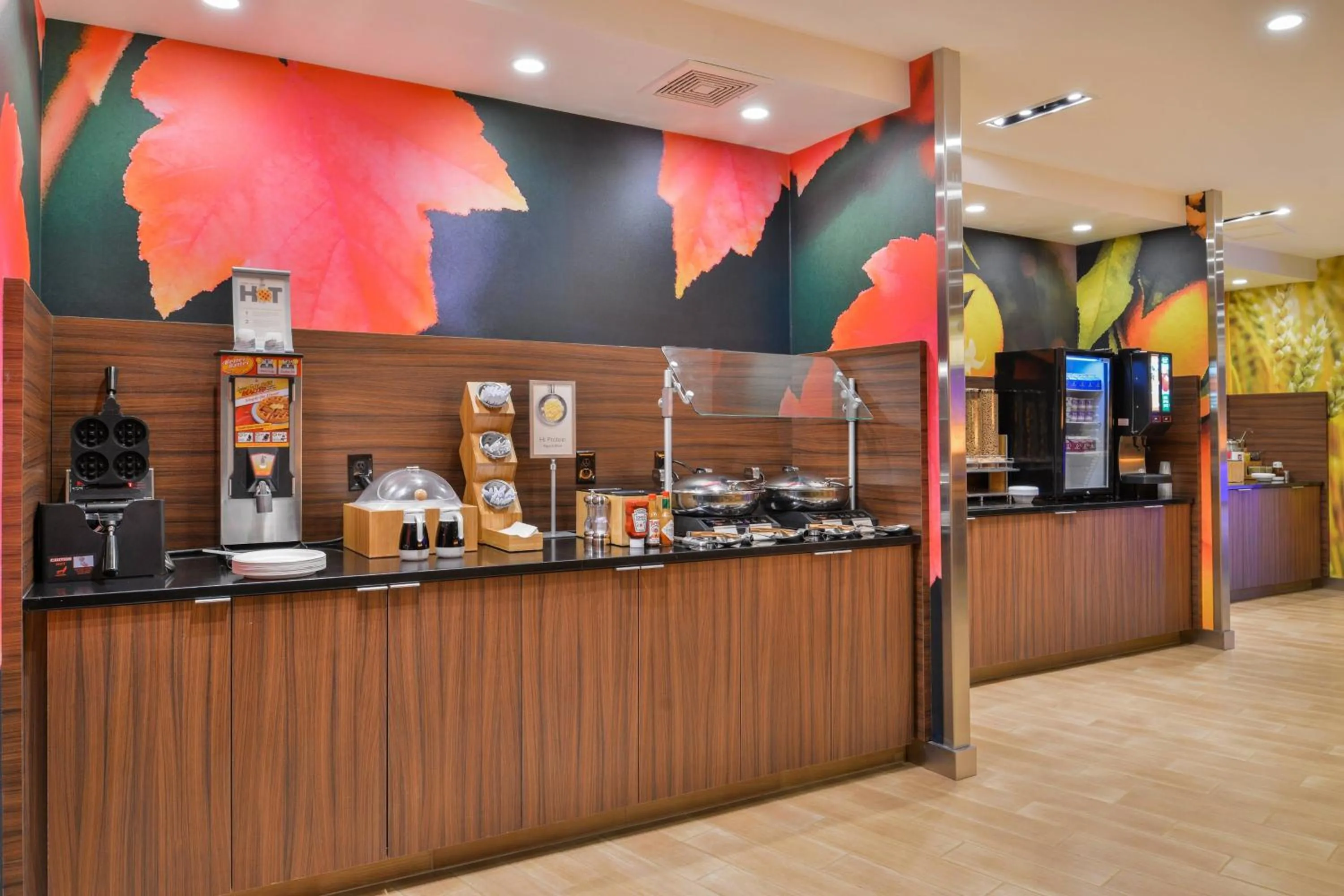 Breakfast in Fairfield Inn & Suites by Marriott Eugene East/Springfield