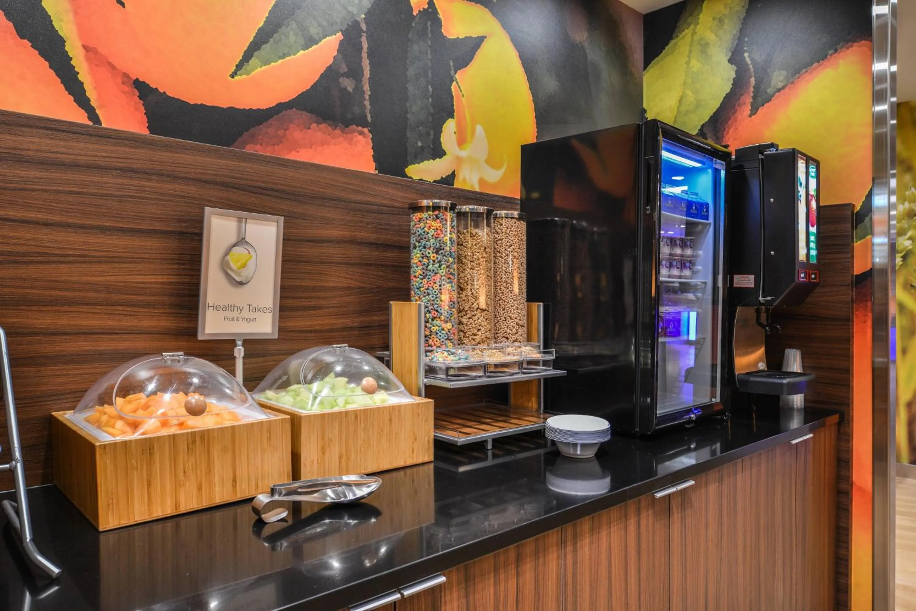 Breakfast in Fairfield Inn & Suites by Marriott Eugene East/Springfield