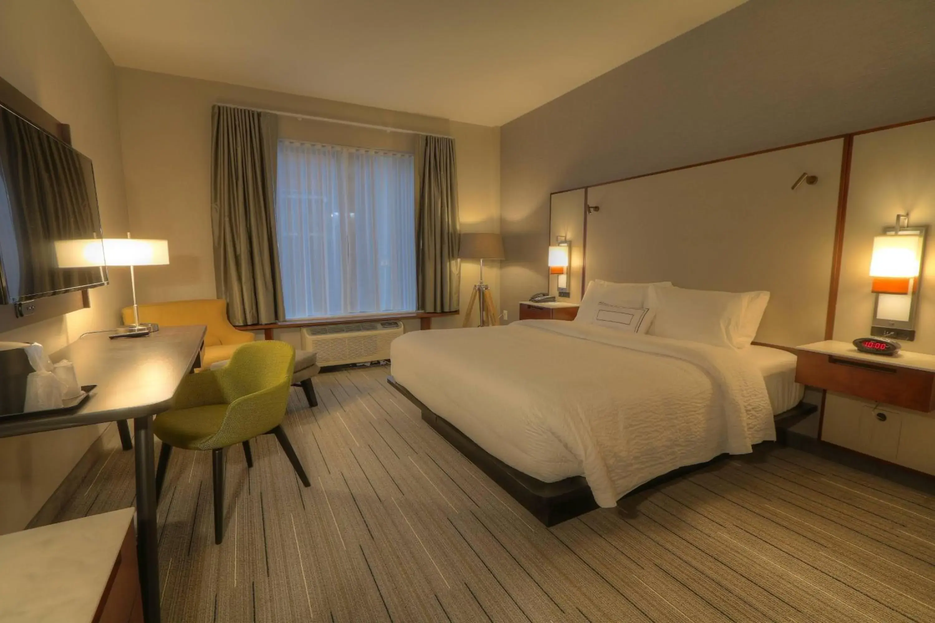 King Room in Fairfield Inn & Suites by Marriott Gatlinburg Downtown King Room in Fairfield Inn & Suites by Marriott Gatlinburg Downtown