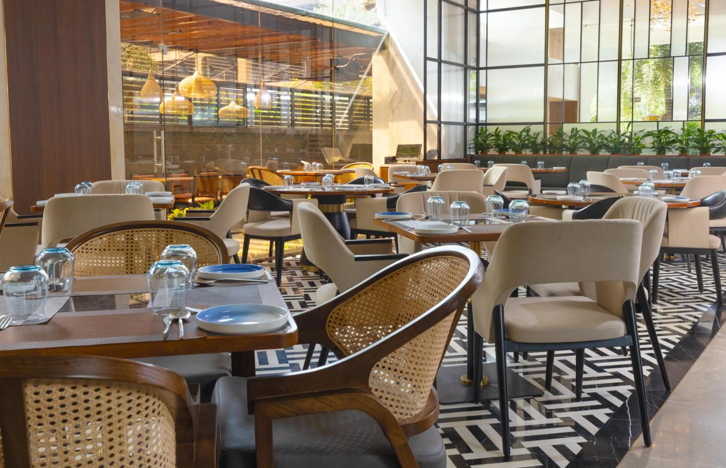 Restaurant/places to eat in Yogi Executive, Navi Mumbai