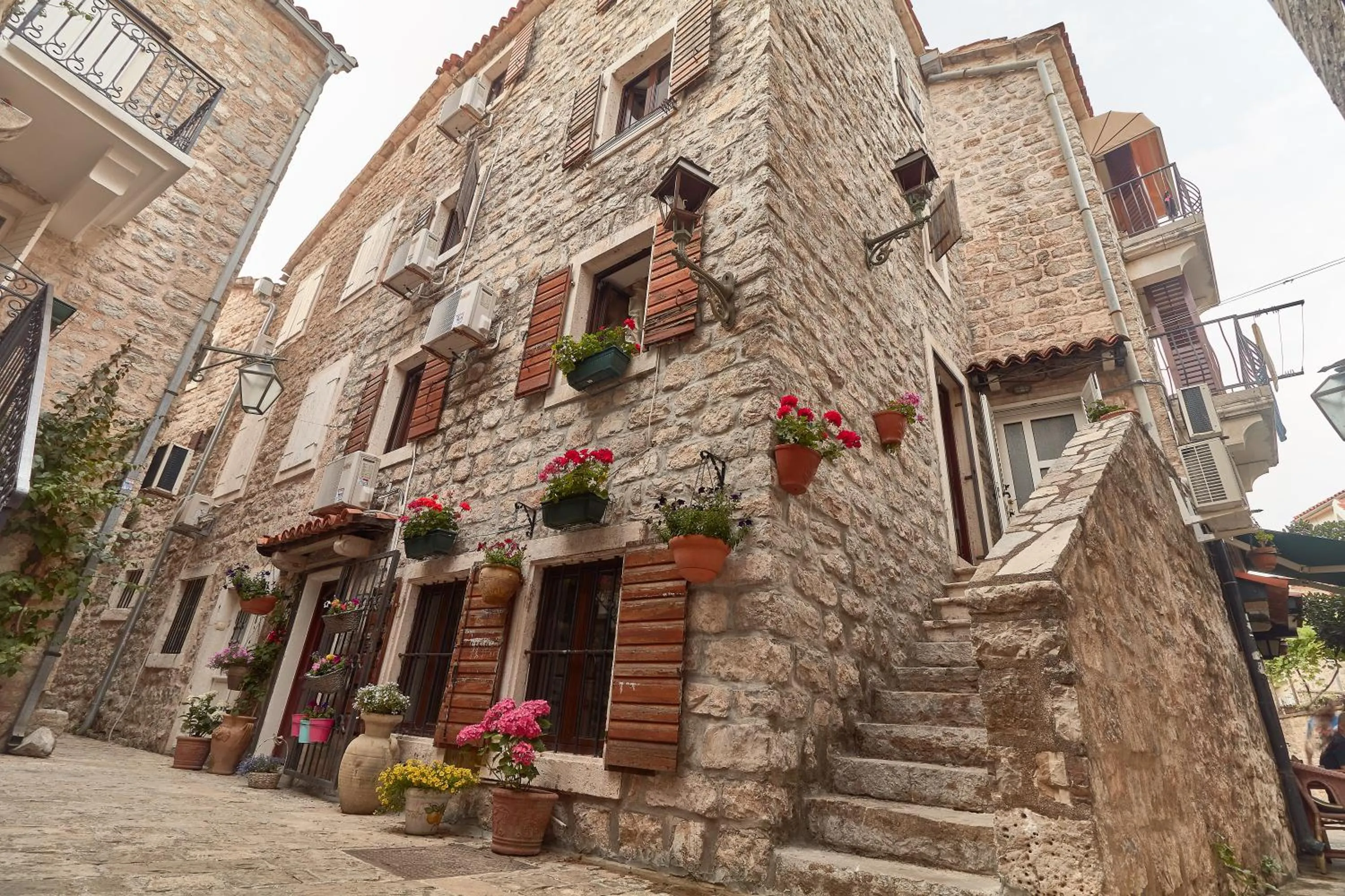 Apartments Renaissance Old town