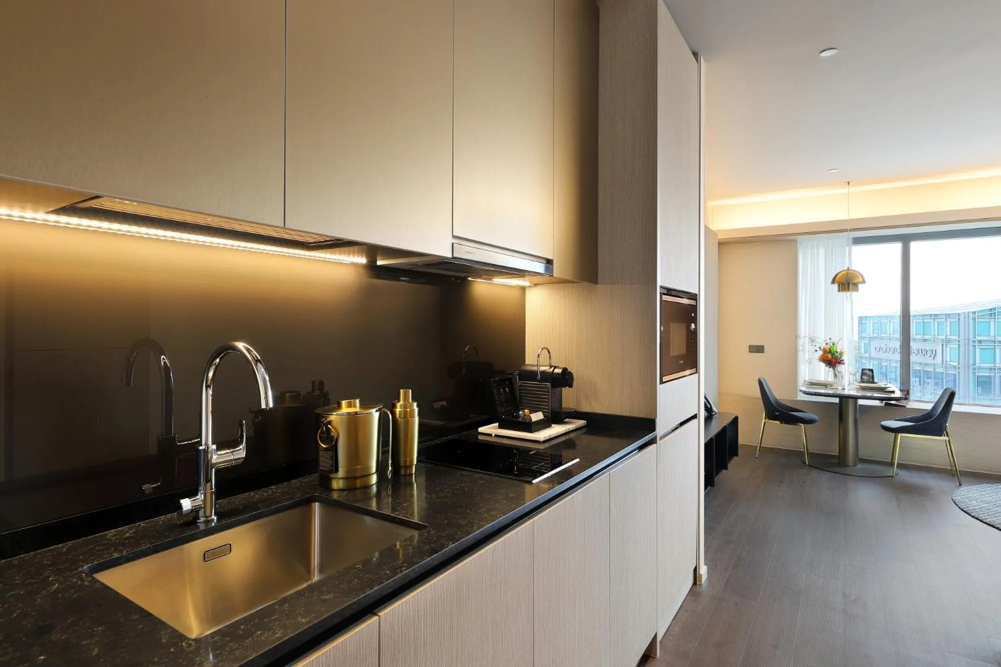 Kitchen or kitchenette in Pan Pacific Serviced Suites Orchard, Singapore