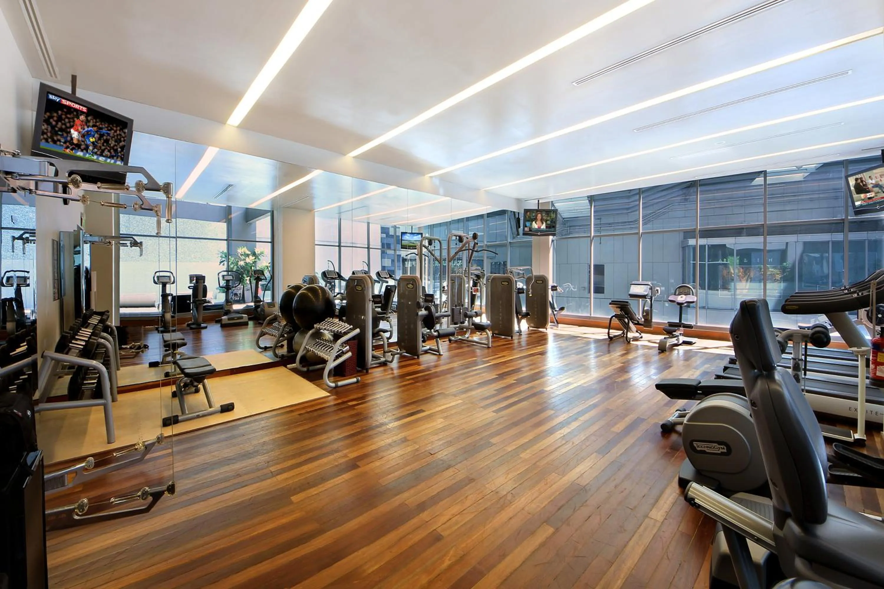 Fitness centre/facilities in Pan Pacific Serviced Suites Orchard, Singapore