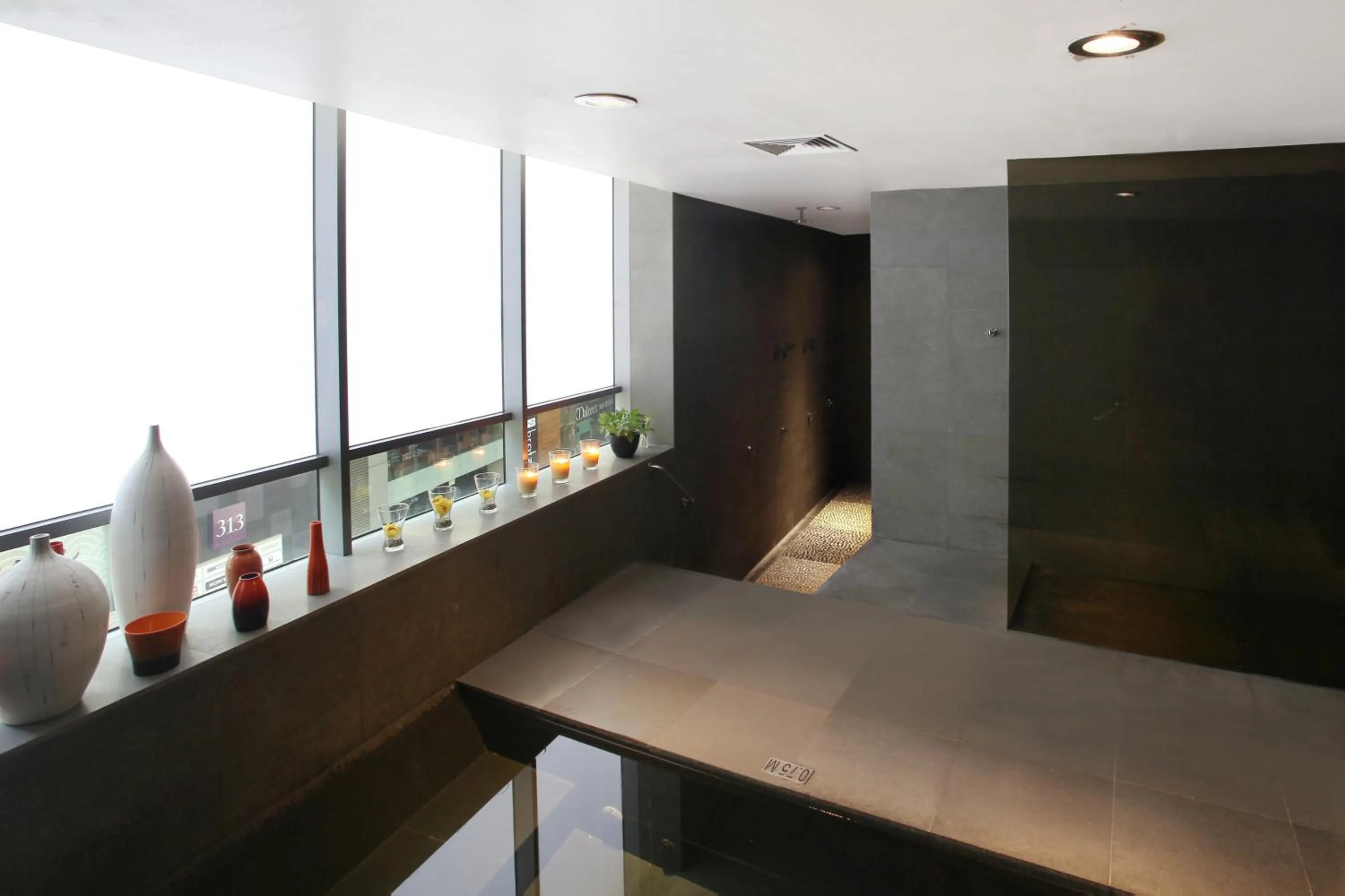 Hot Tub in Pan Pacific Serviced Suites Orchard, Singapore