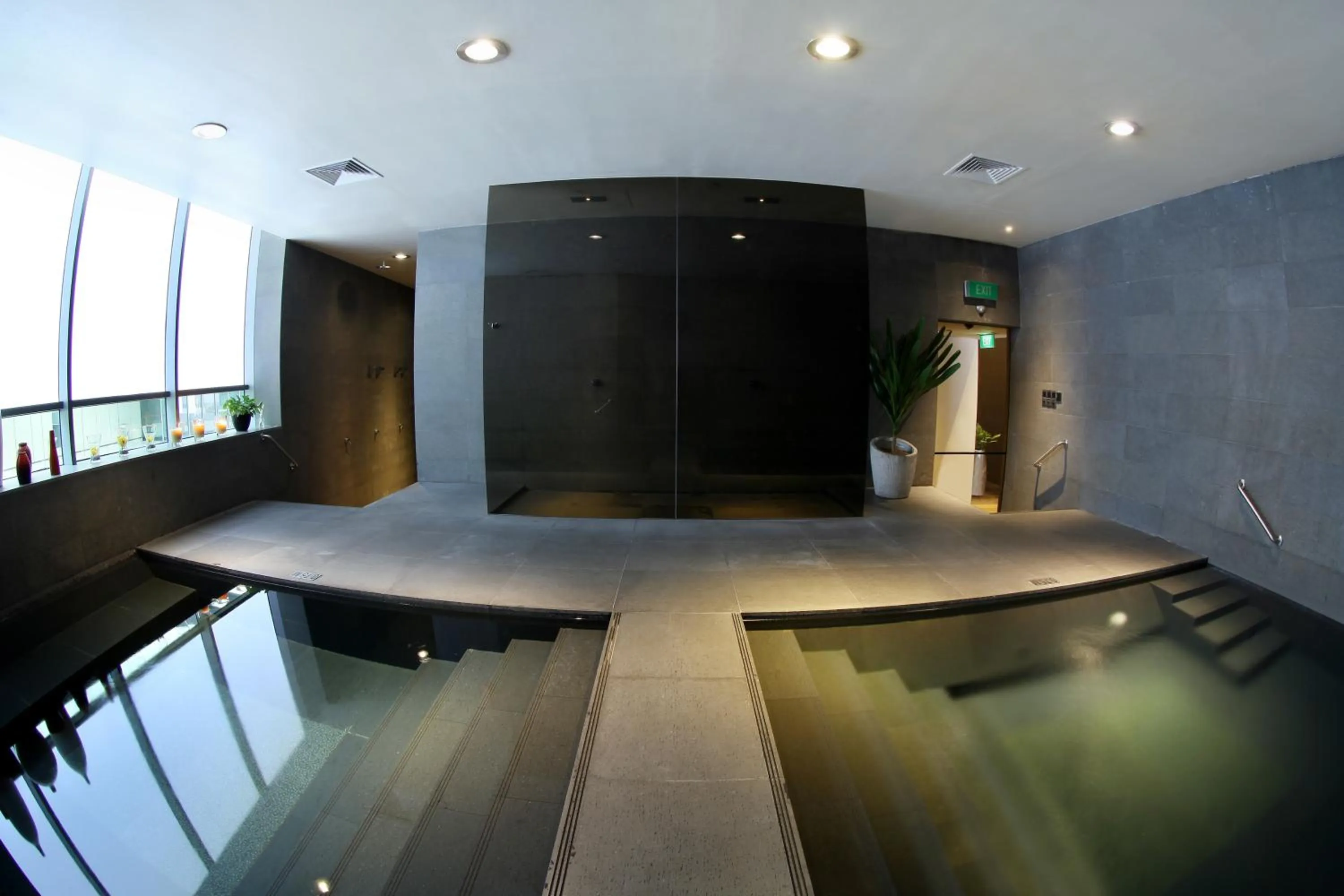 Hot Tub in Pan Pacific Serviced Suites Orchard, Singapore