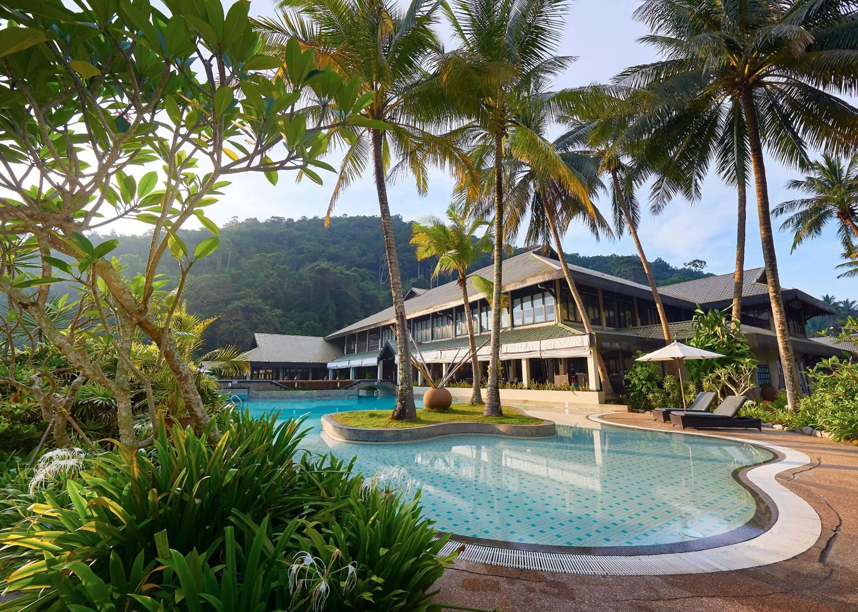 Swimming pool in The Taaras Beach & Spa Resort