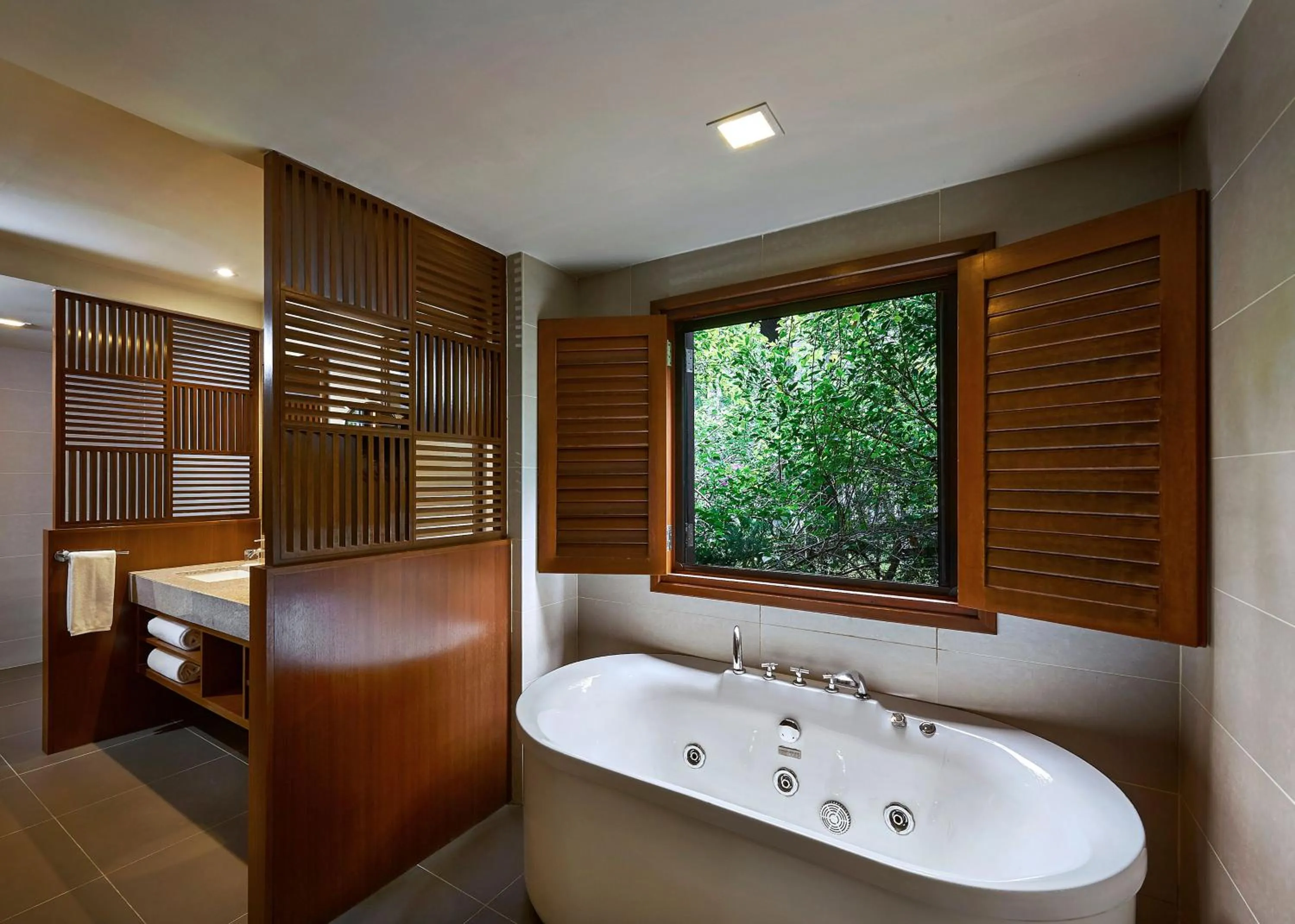 Bathroom in The Taaras Beach & Spa Resort