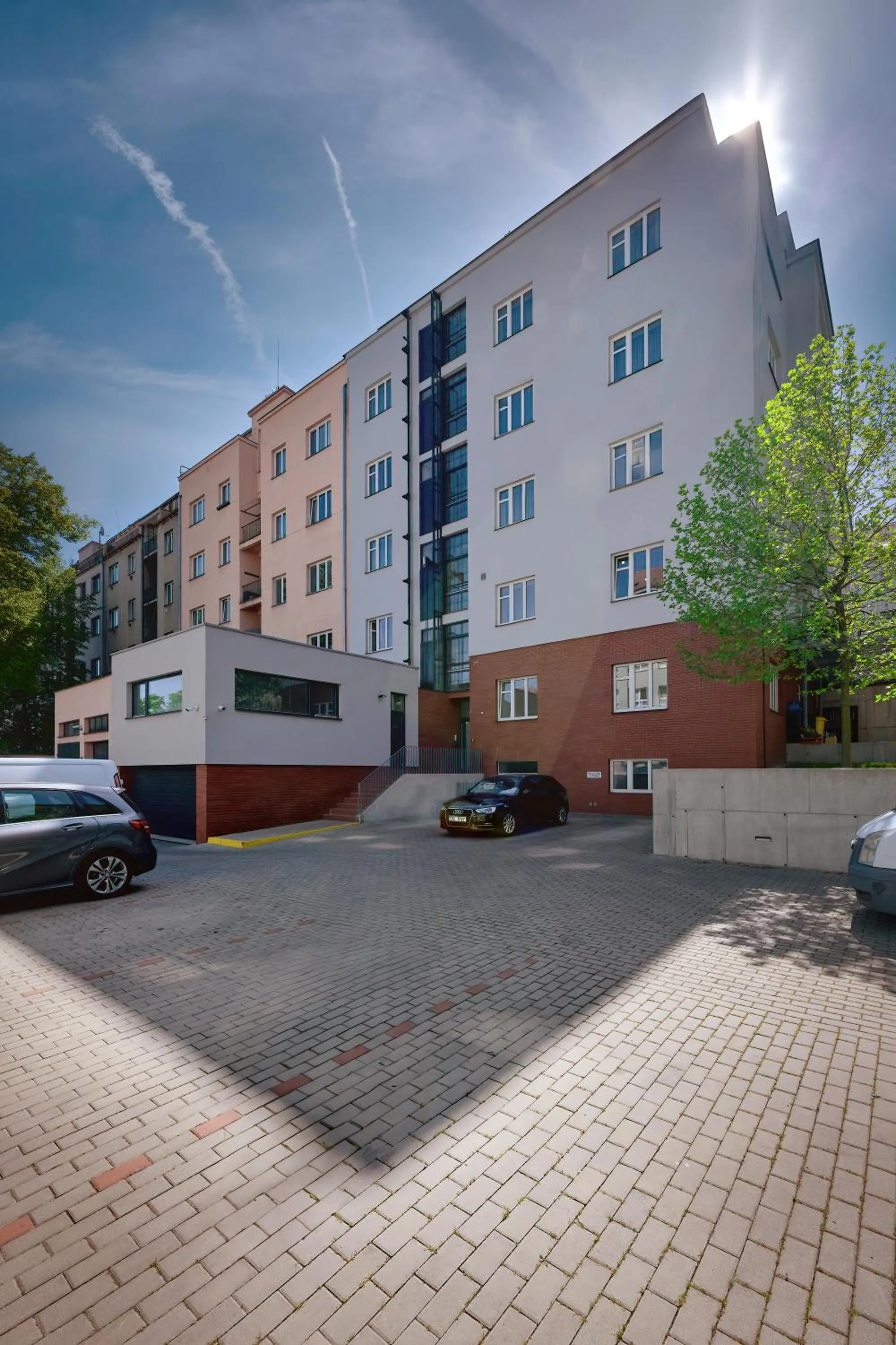 Property building in DownTown Suites Belohorska