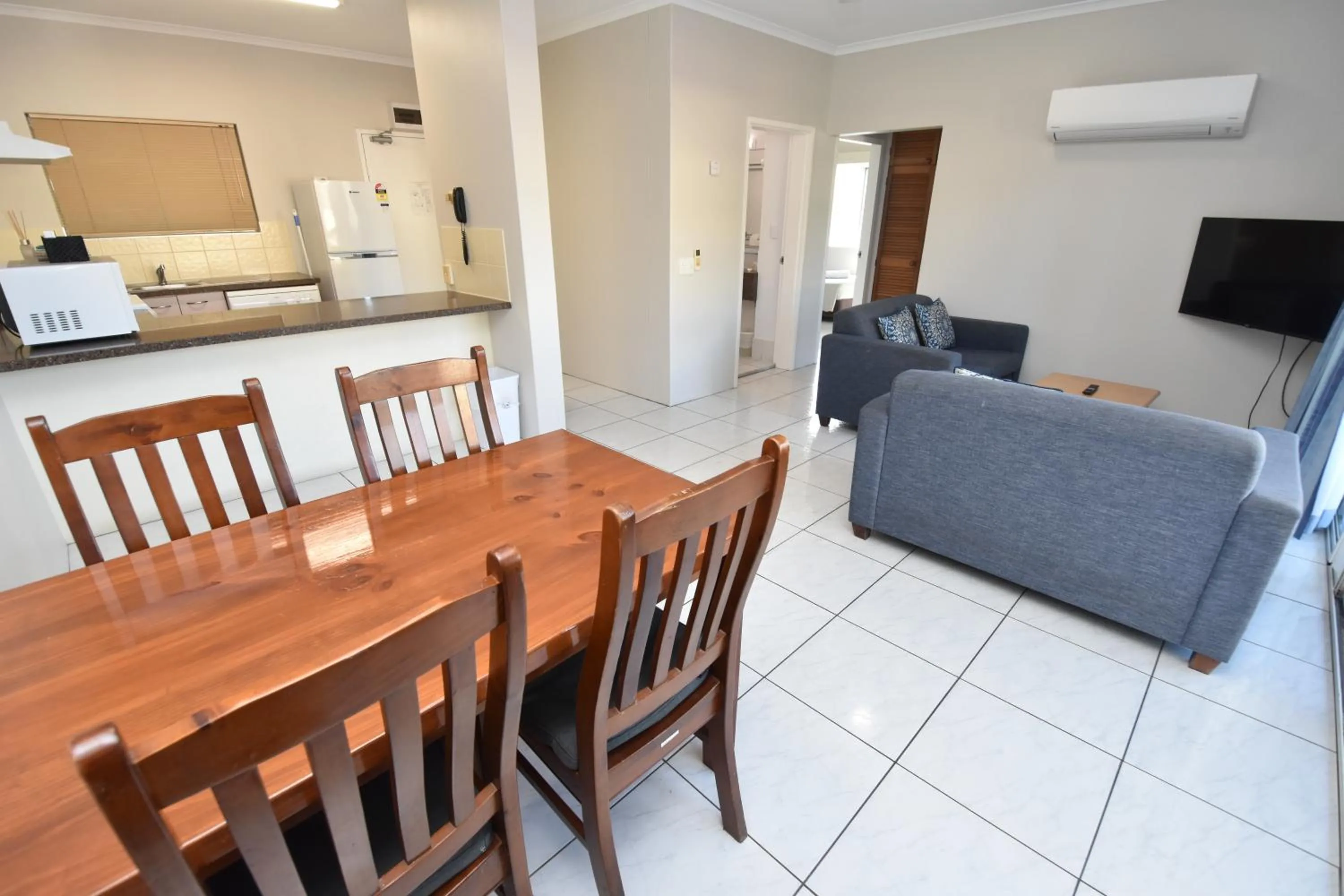 Tradewinds McLeod Holiday Apartments