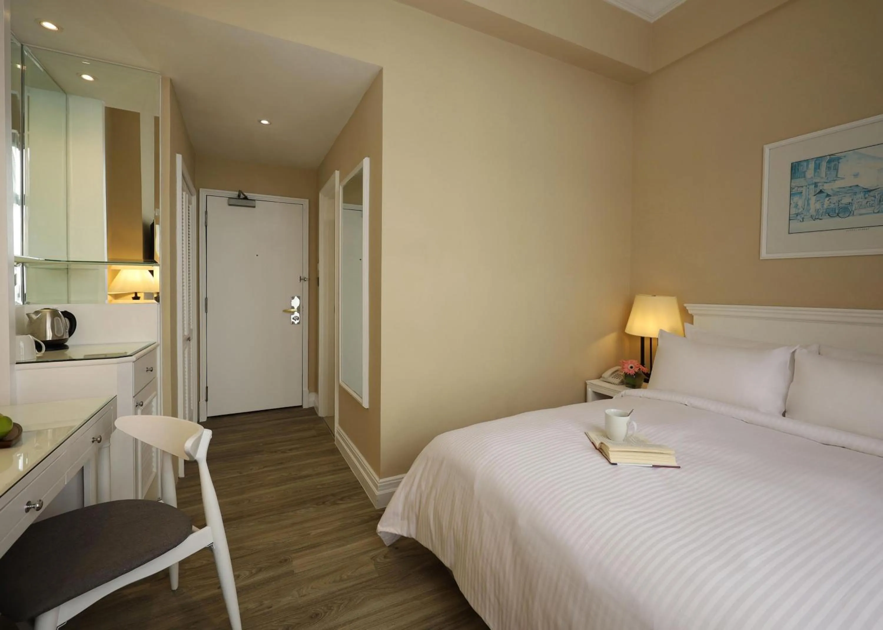 Photo of the whole room, Bed in Berjaya Penang Hotel