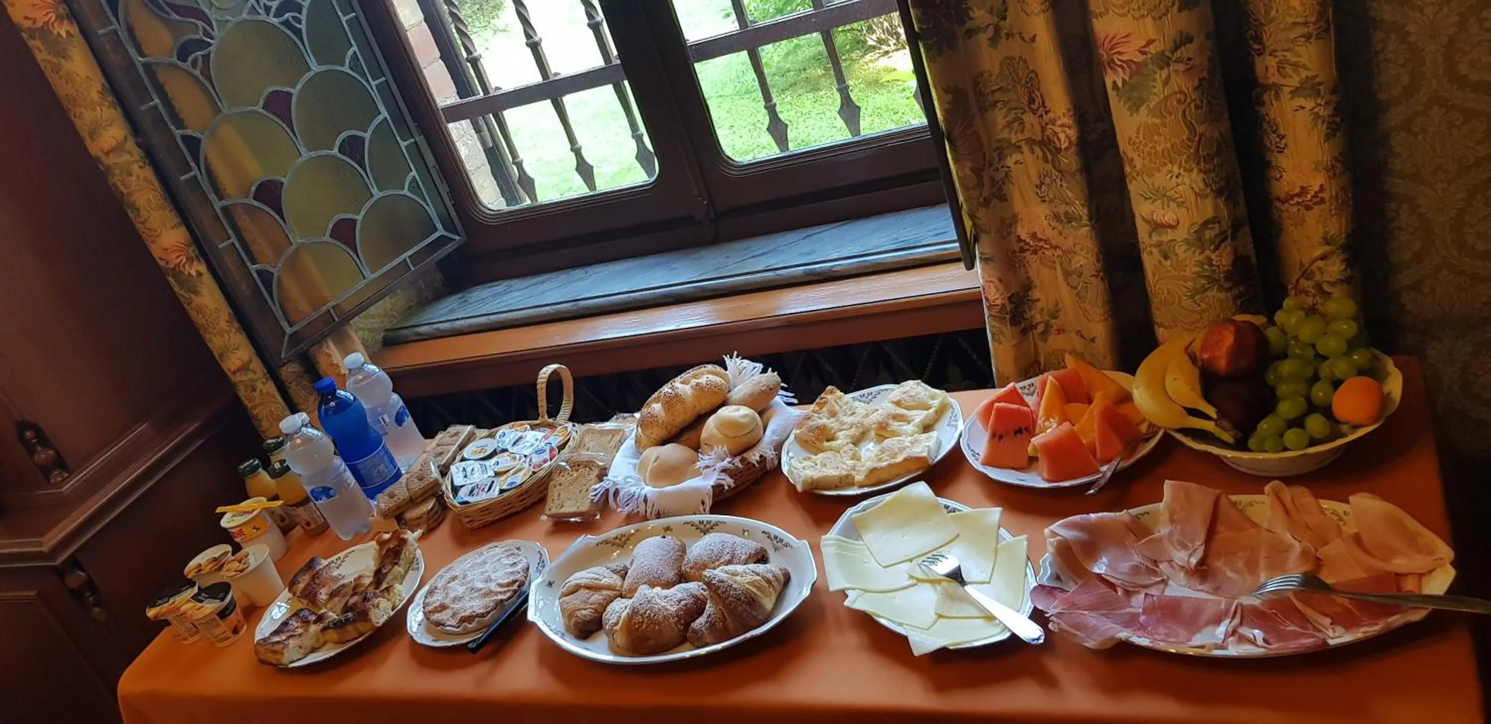 Food and drinks in Bed & Breakfast OttoQuadri
