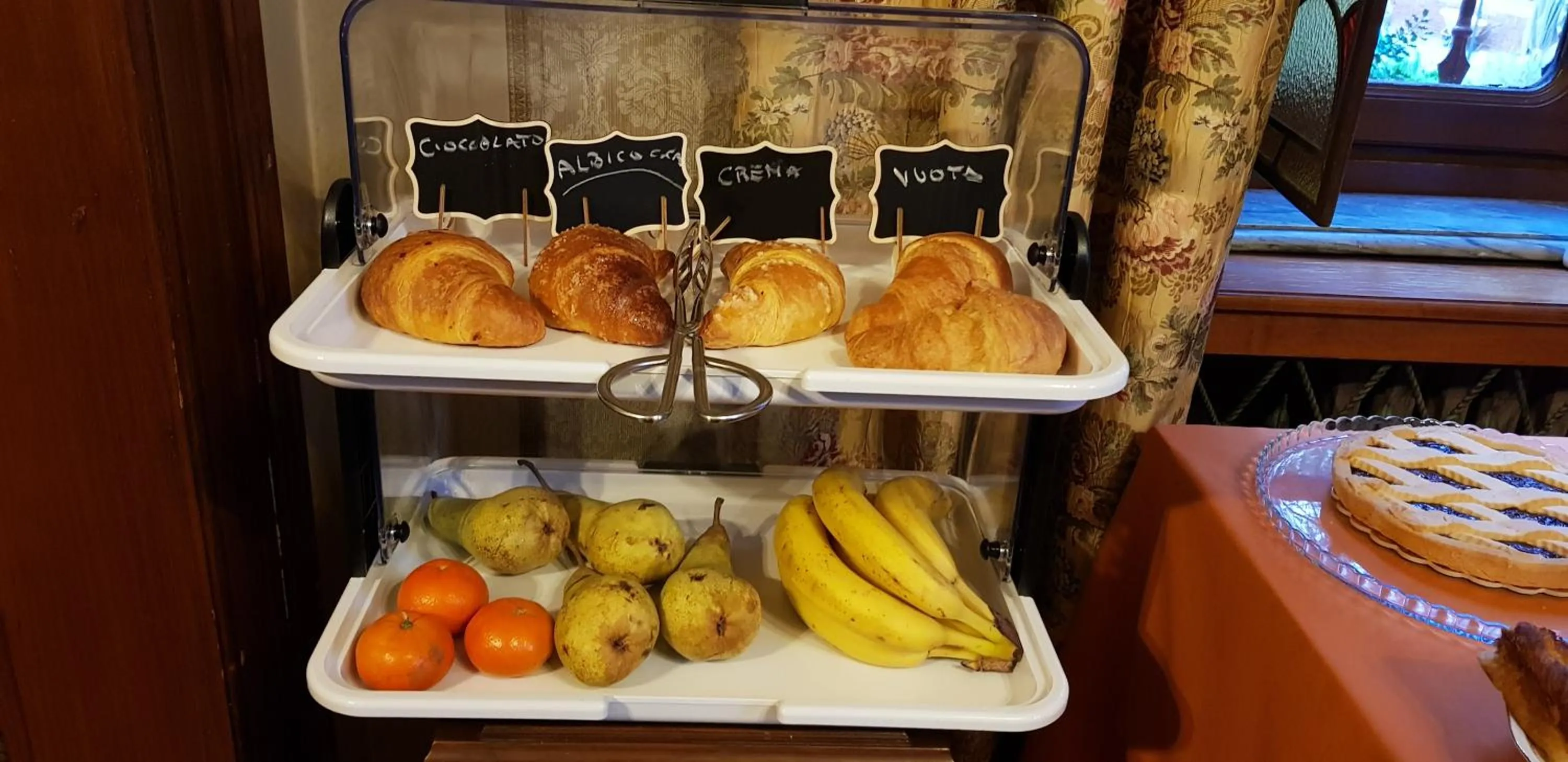 Food and drinks in Bed & Breakfast OttoQuadri