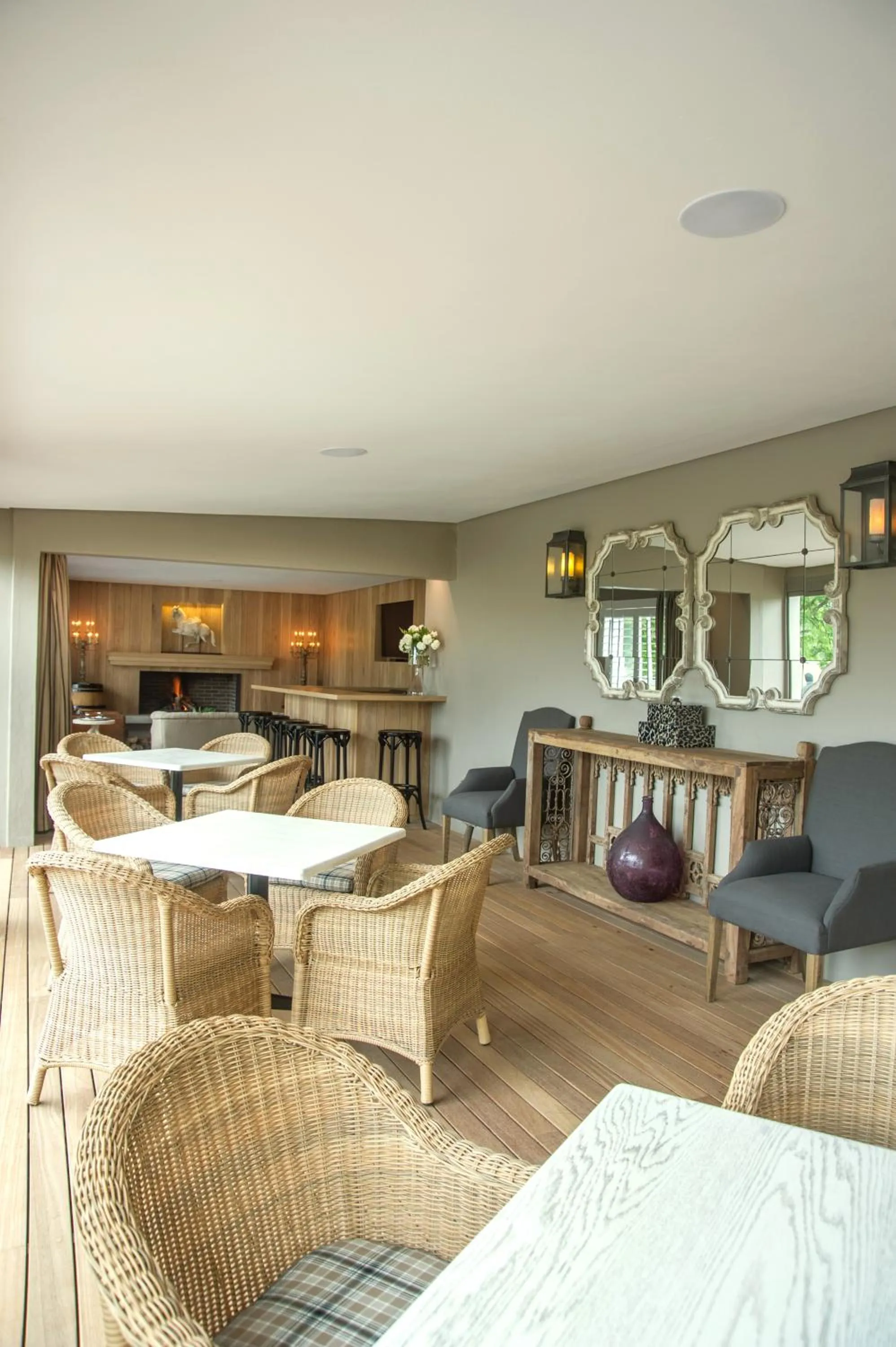 Dining area in Bosch Hoek Golf & Lodge