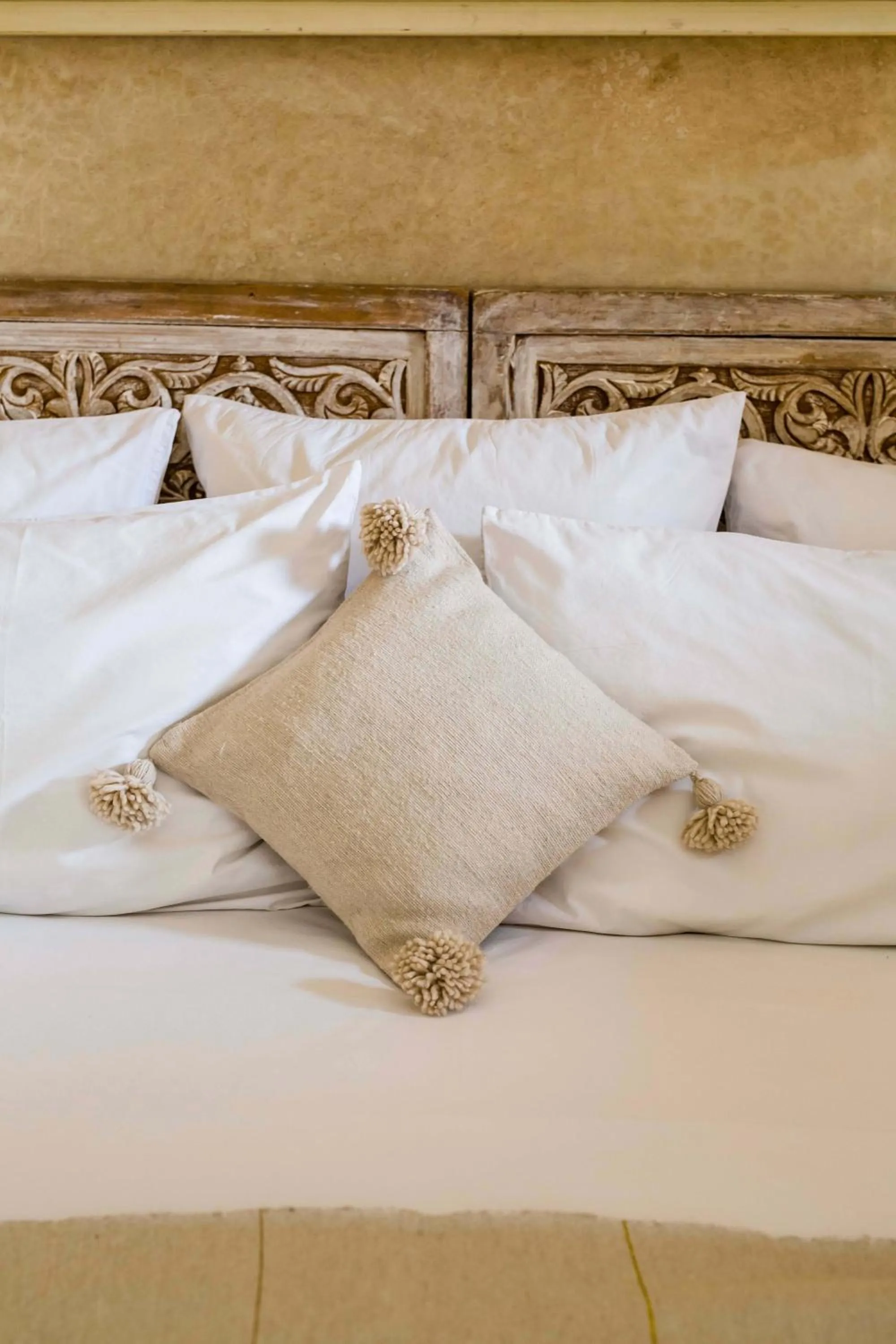 Bed in Riad Le Rihani